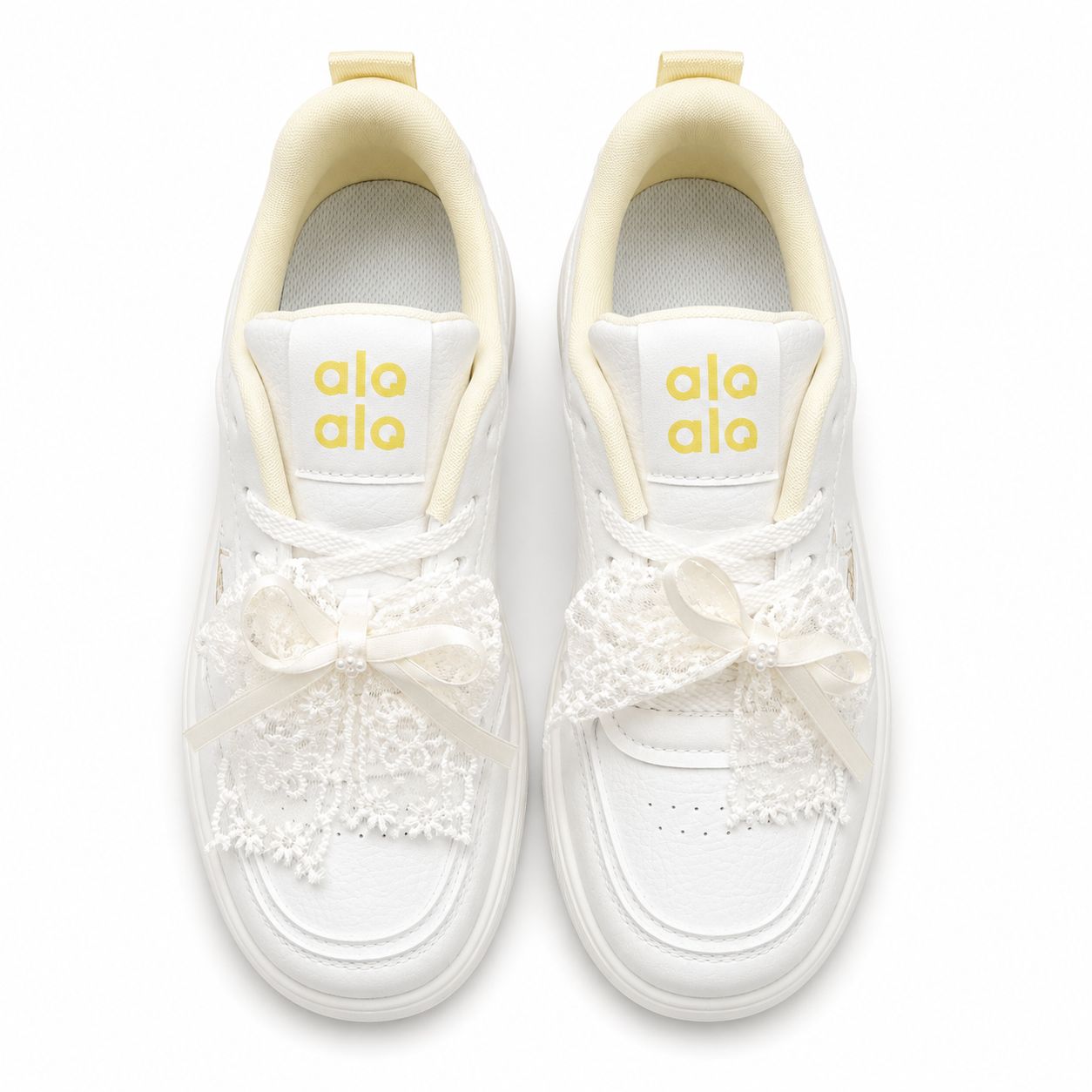 Ladies' sneaker Q120