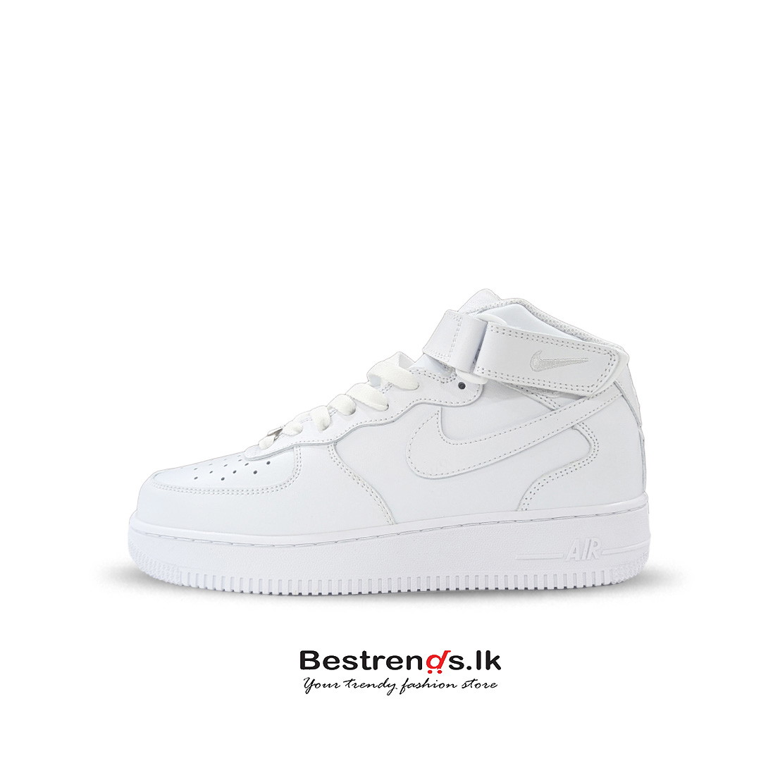 Nike Air force Higg angle