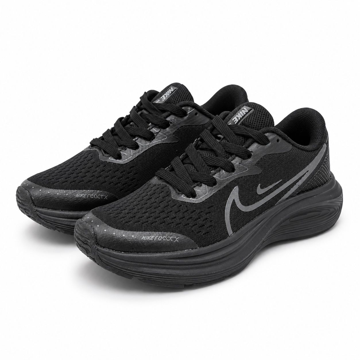 Sports shoe