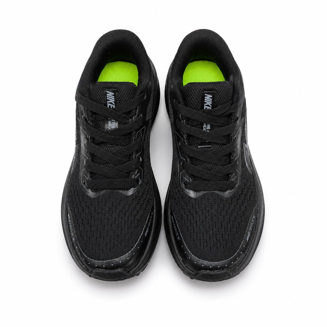 Sports shoe