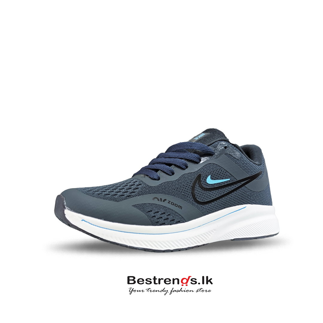 Sports shoe