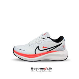 Sports shoe