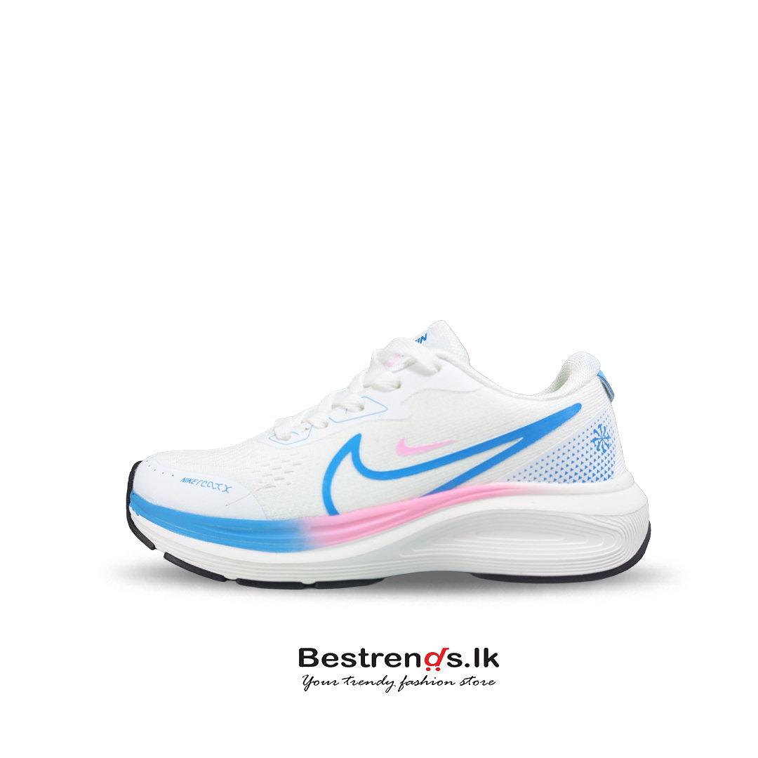 Sports shoe