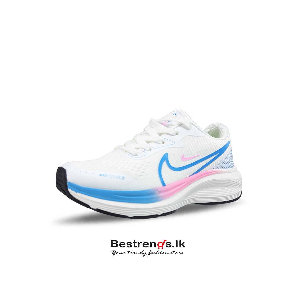 Sports shoe