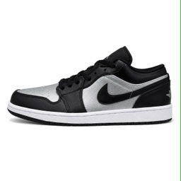 Jordan 1 Low Sneakers