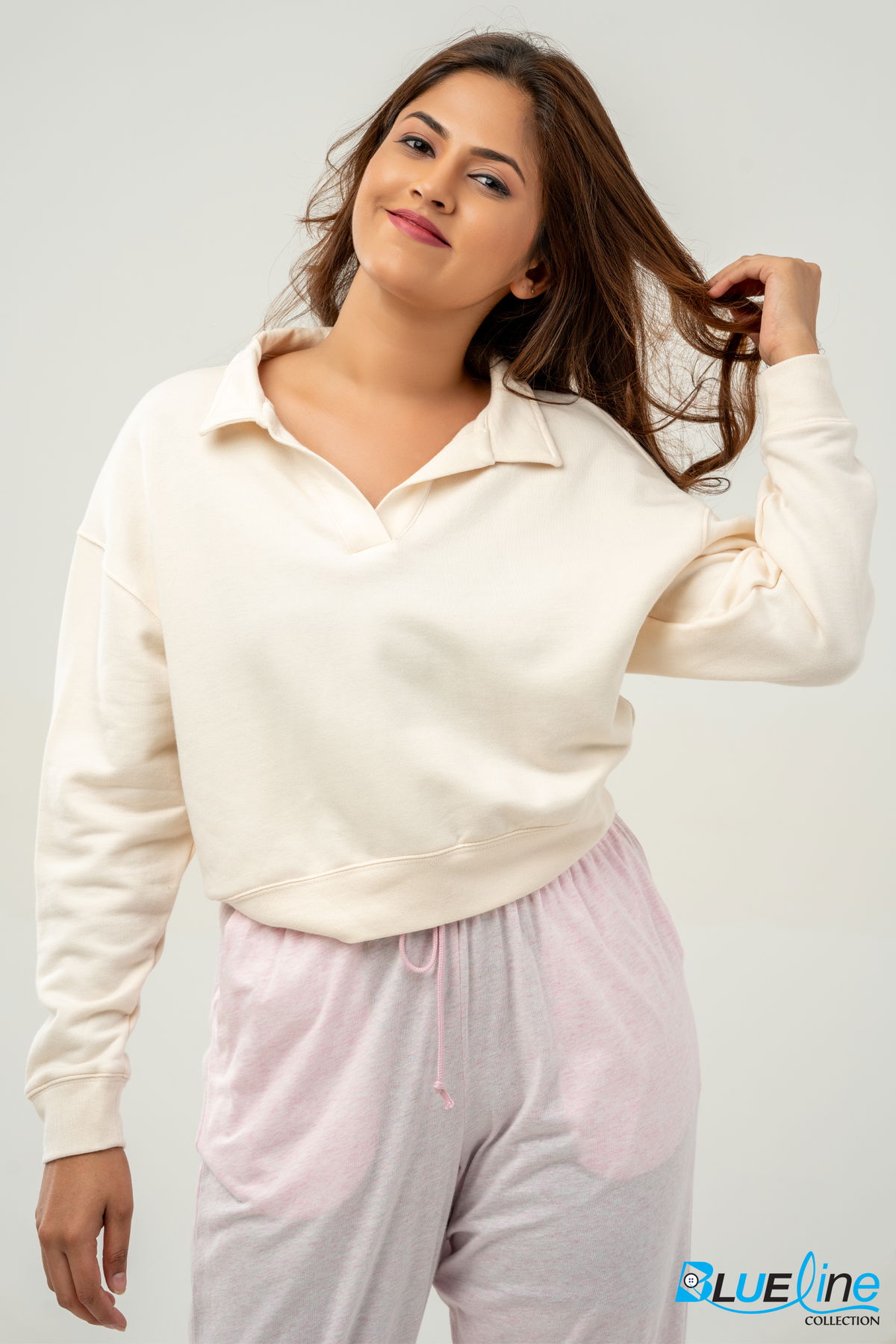 COLLAR V-NECK SWEATER