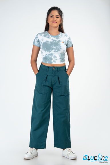 GREEN