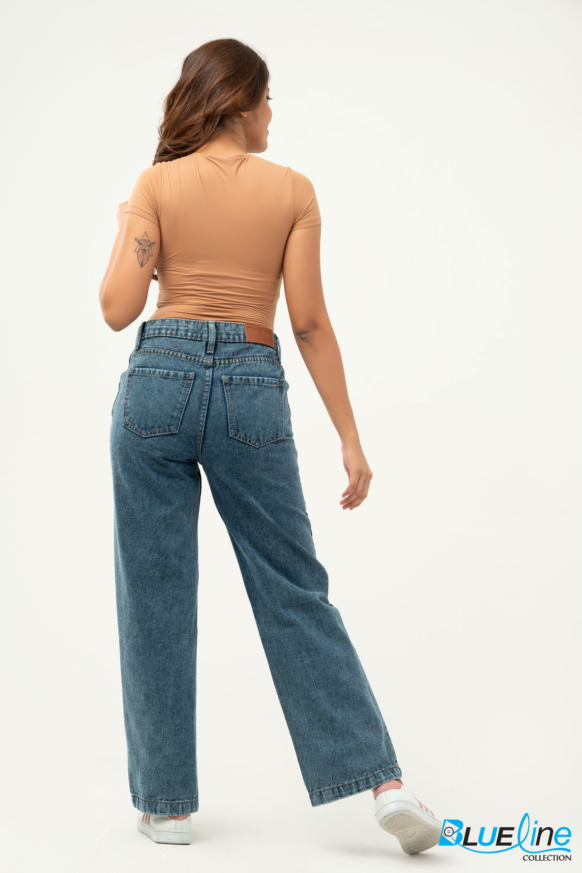 SHORT-SLEEVE BODYSUIT