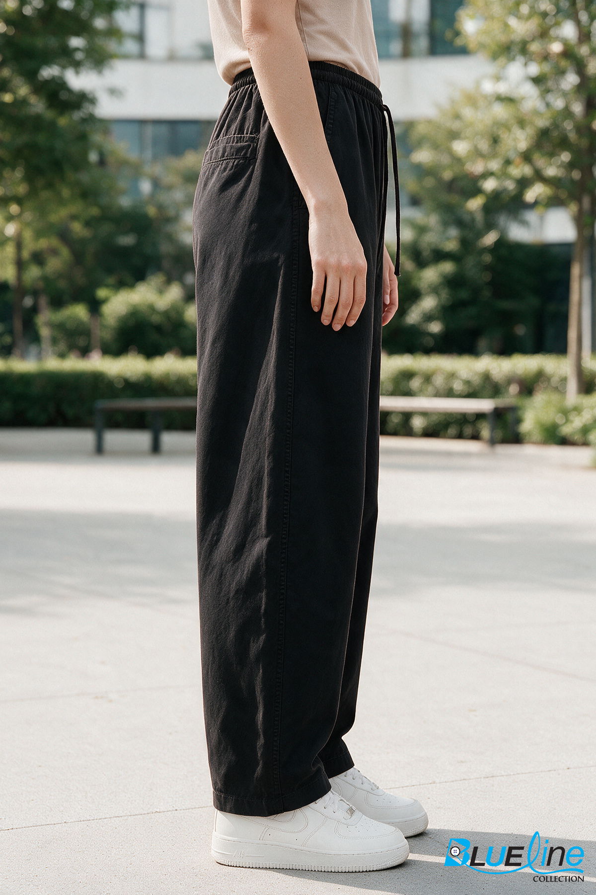 Women’s Mid-Rise Cotton Barrel-Leg Pants