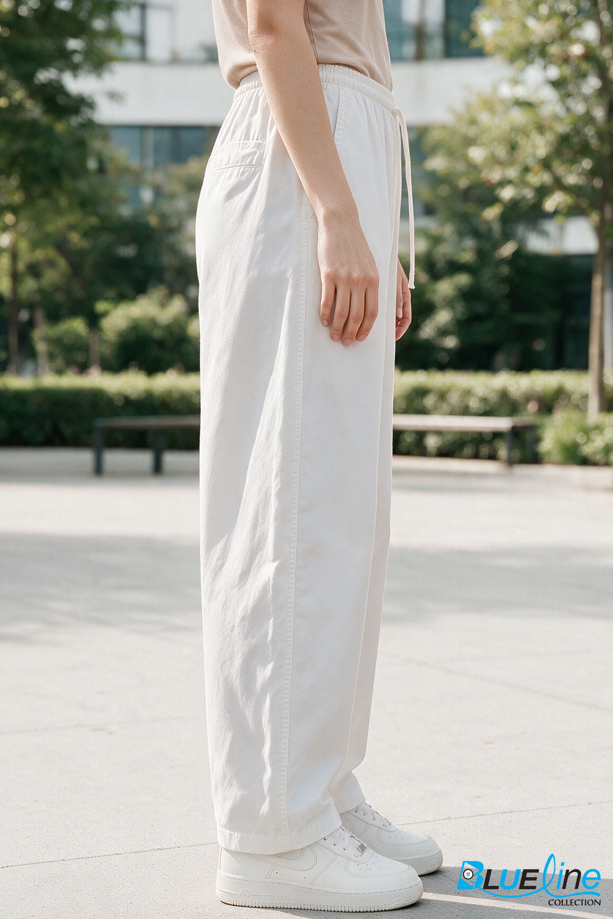 Women’s Mid-Rise Cotton Barrel-Leg Pants