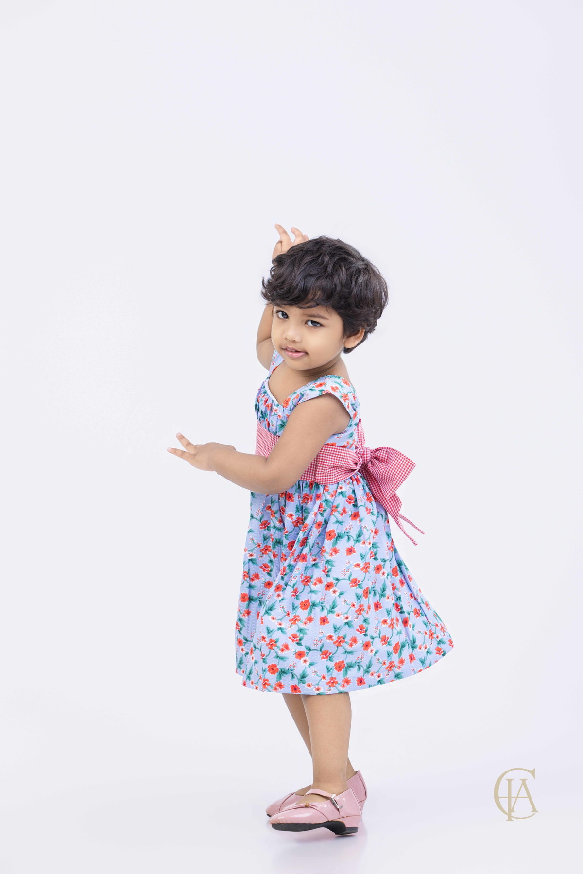 Girl's printed floral dress with lining 