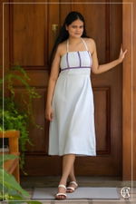 Empire line linen dress with front contrast detail  - 2