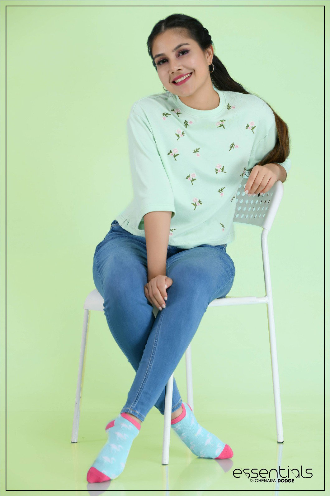 KYLIE EMB DETAIL T'SHIRT-UK8