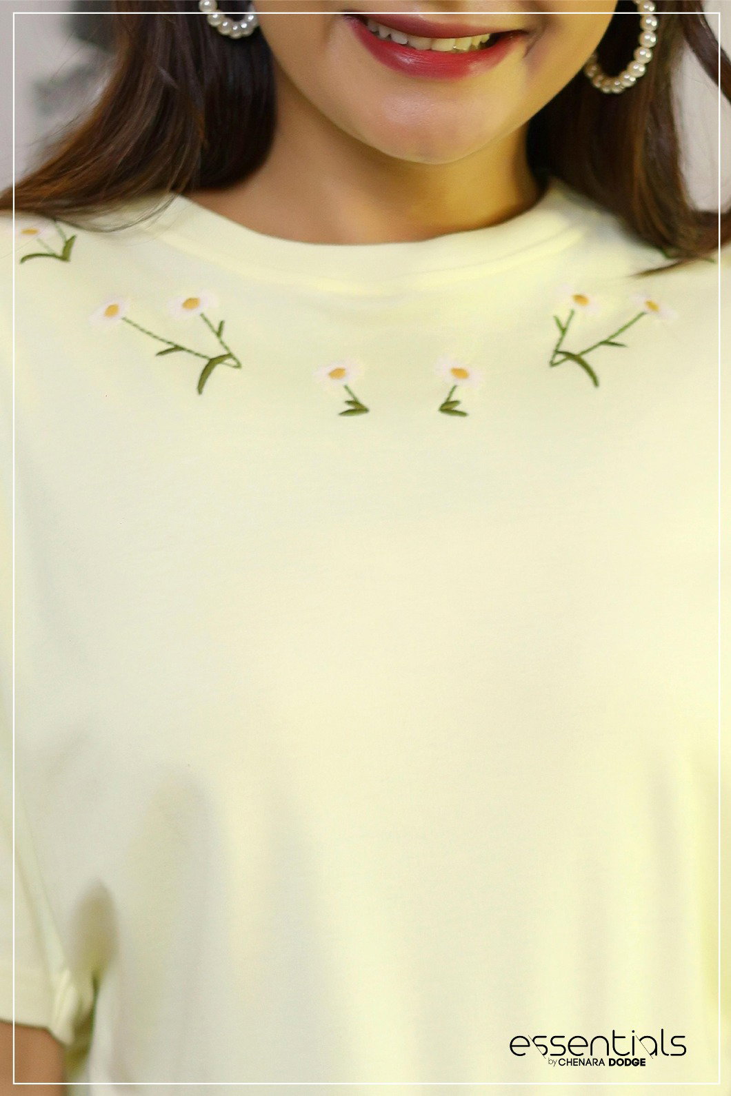 KIARA EMB DETAIL T'SHIRT-UK8