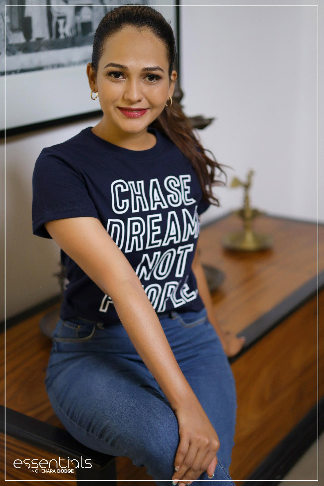 LUCY PRINTED CREW-NECK T-SHIRT-UK8