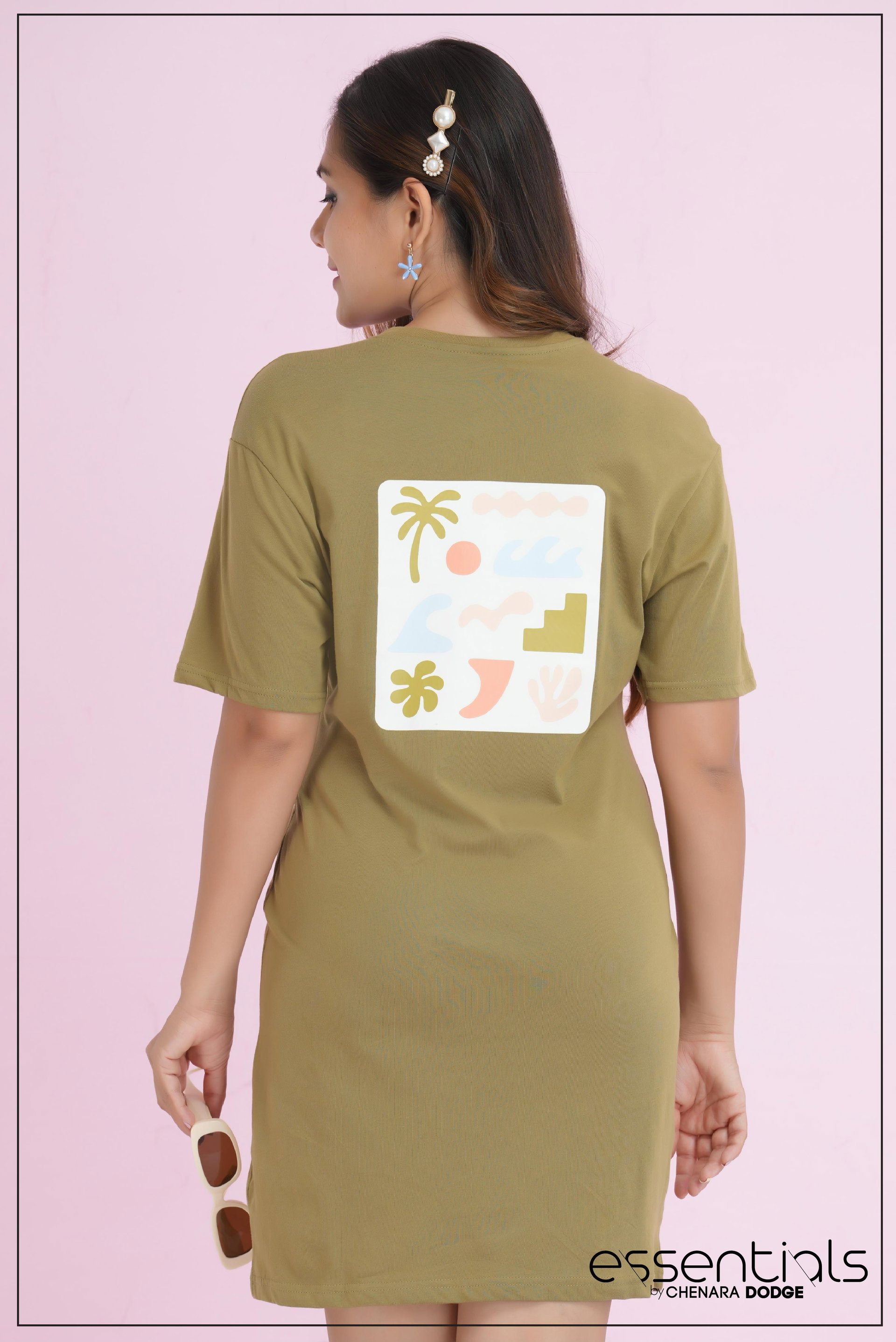 AMY GRAPHIC T'SHIRT DRESS