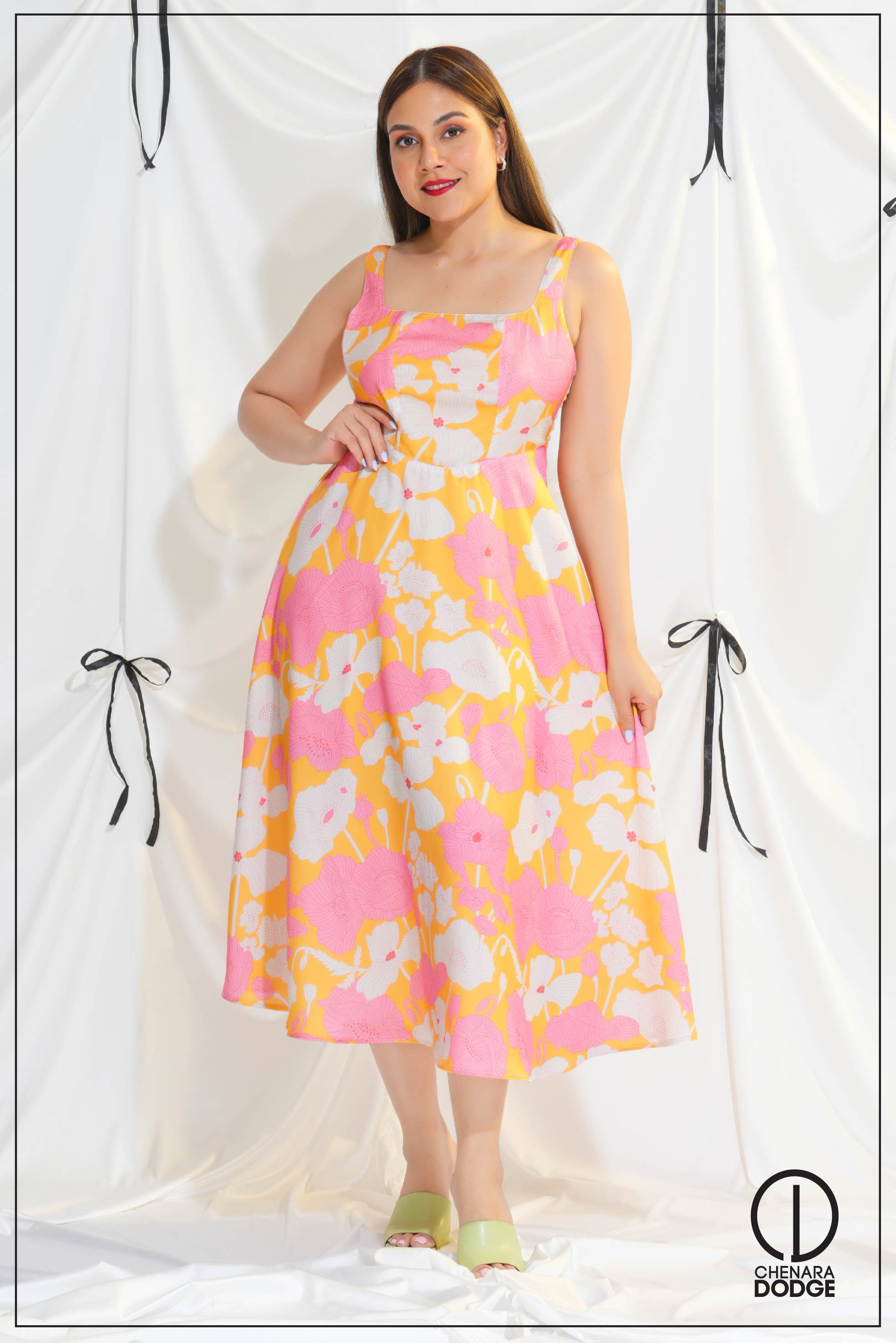 CAPRI SQUARE NECK MIDI DRESS