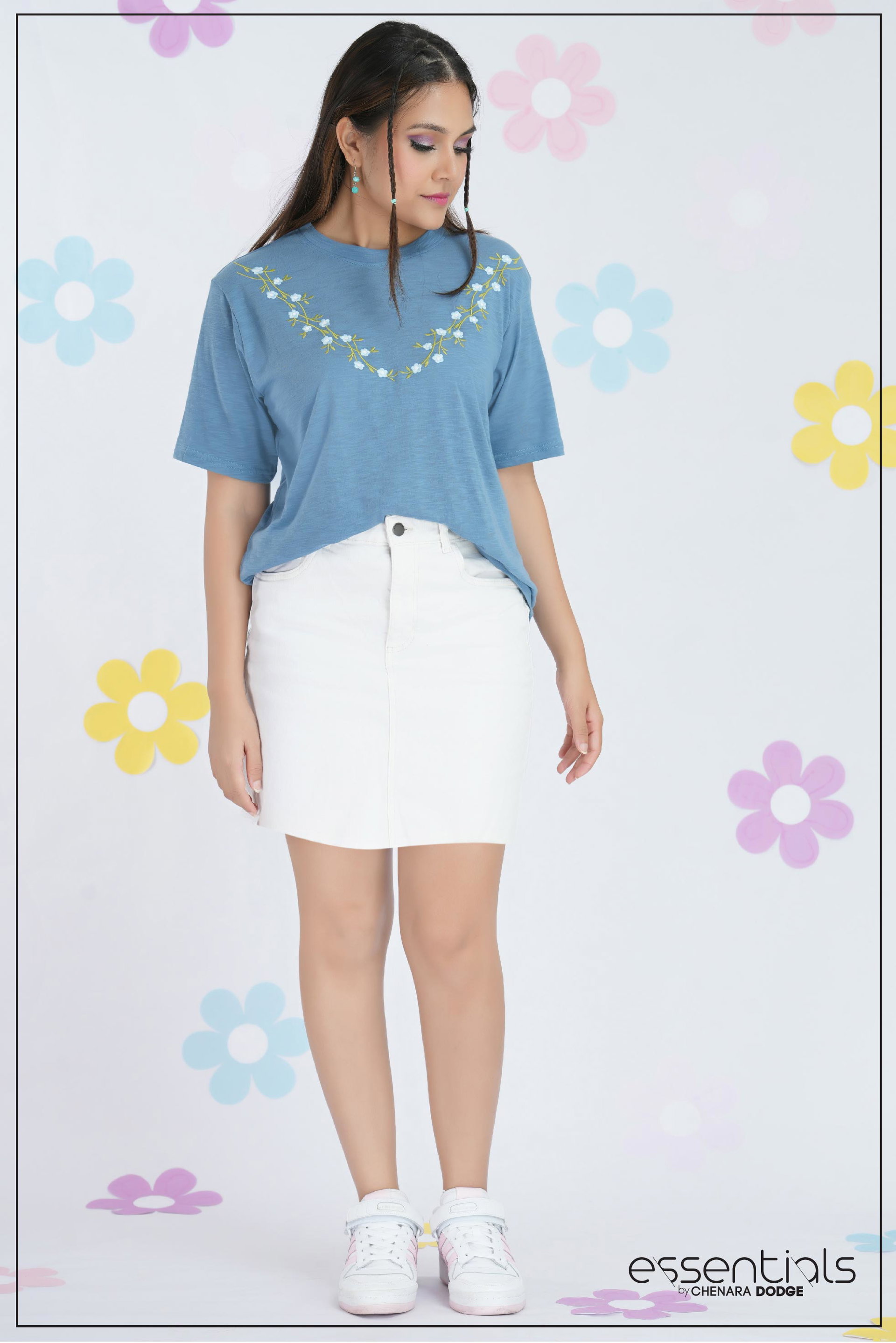 CHLOE EMBROIDERED T SHIRT