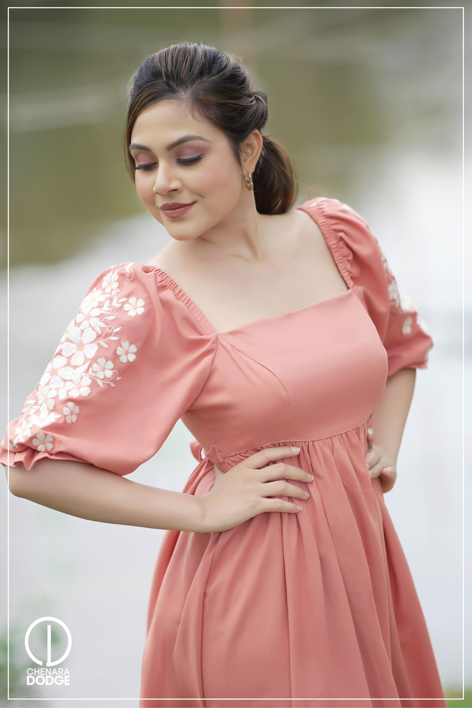 ELSA EMBROIDERED MIDI DRESS-