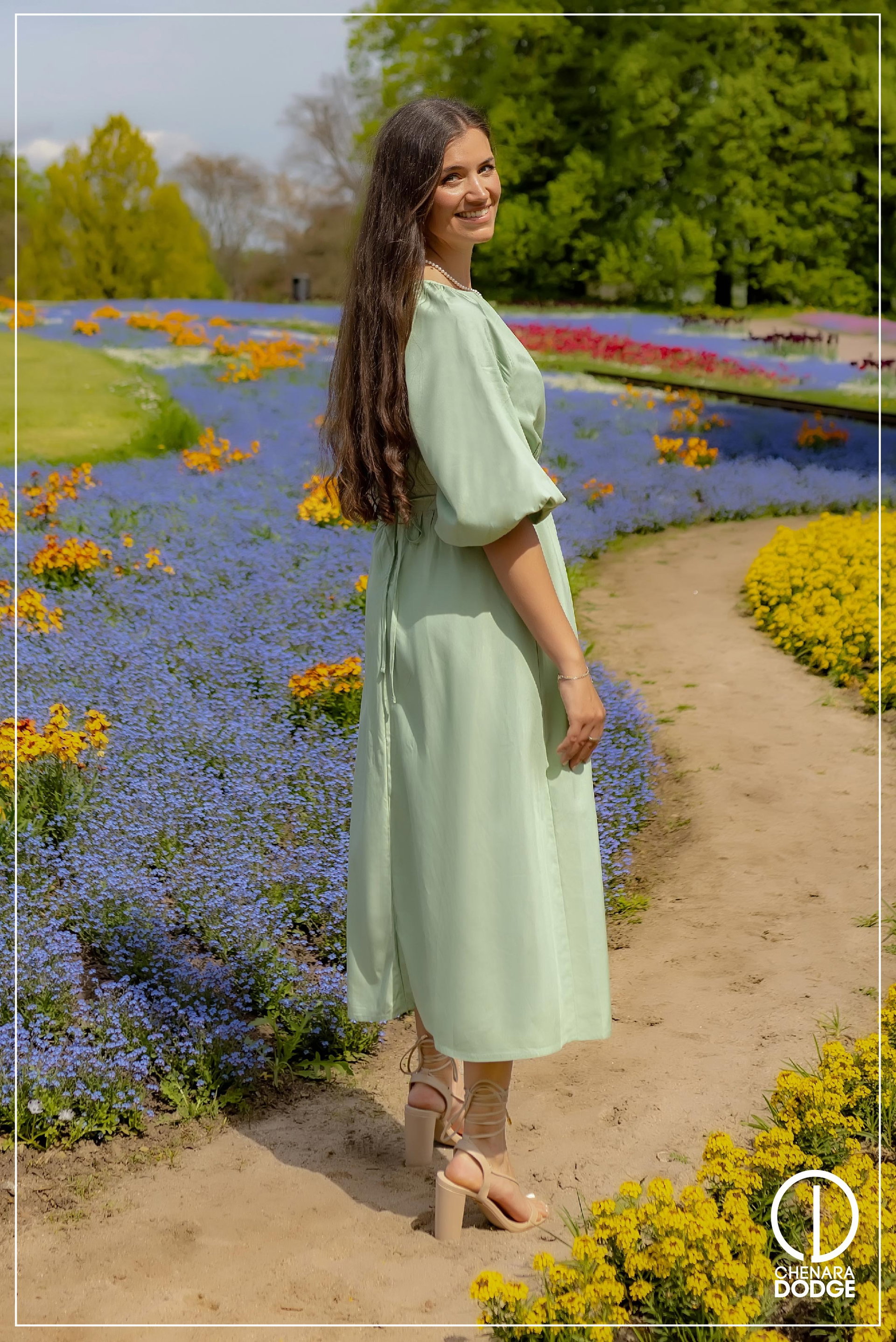 EMILY PUFF SLEEVE MIDI DRESS