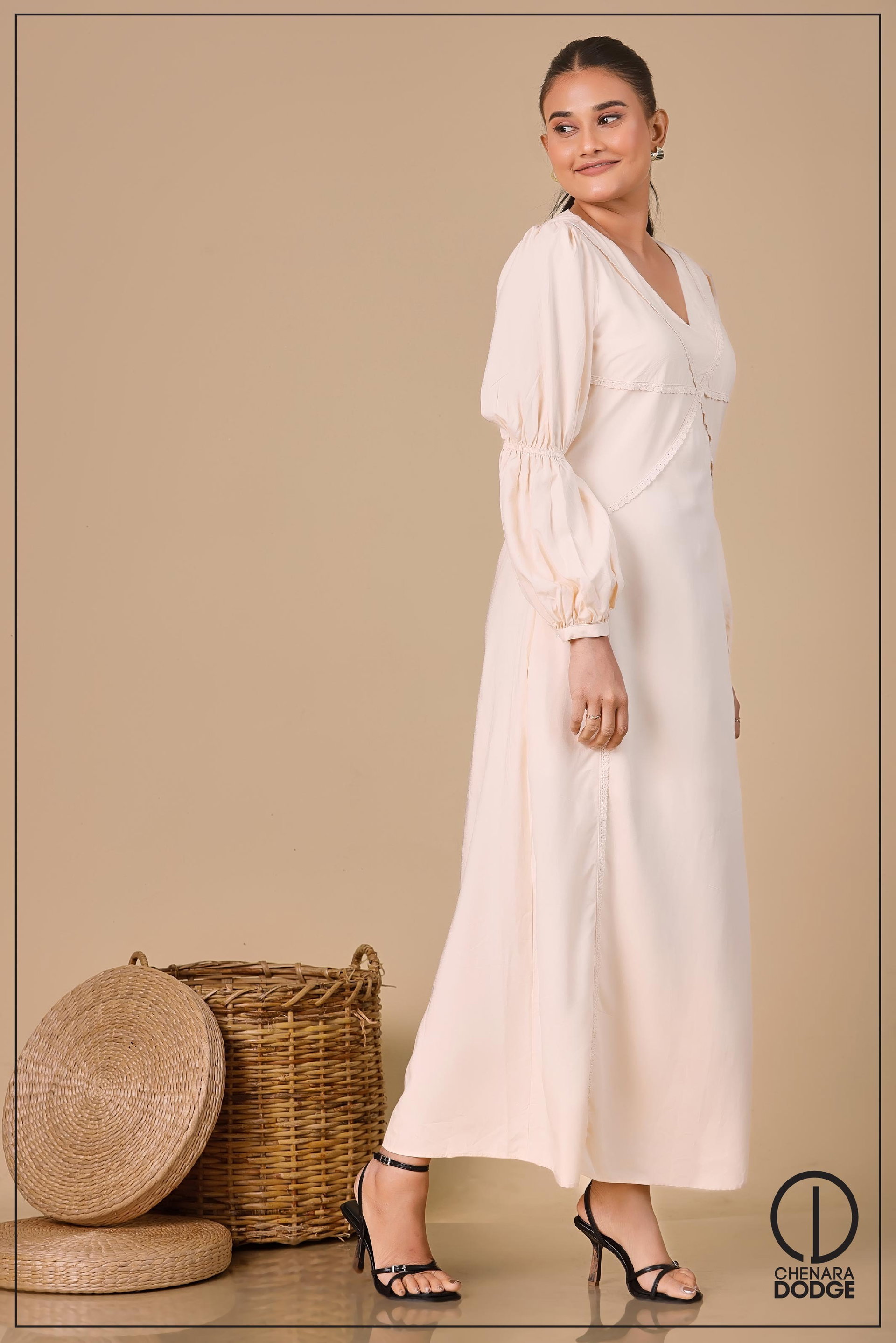 JULIE V NECK MAXI DRESS