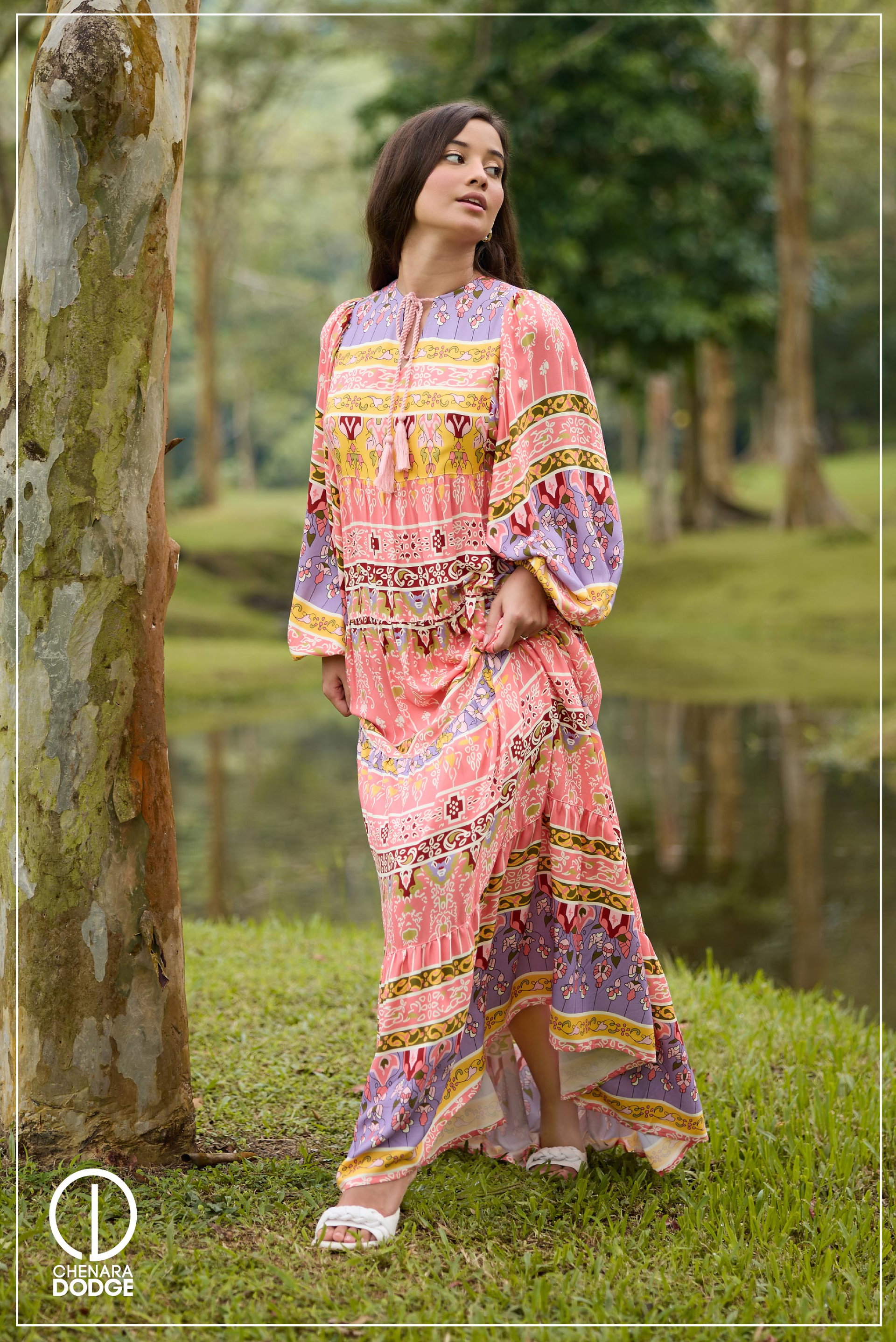 KAIRI TUSSLE DETAILED MAXI DRESS