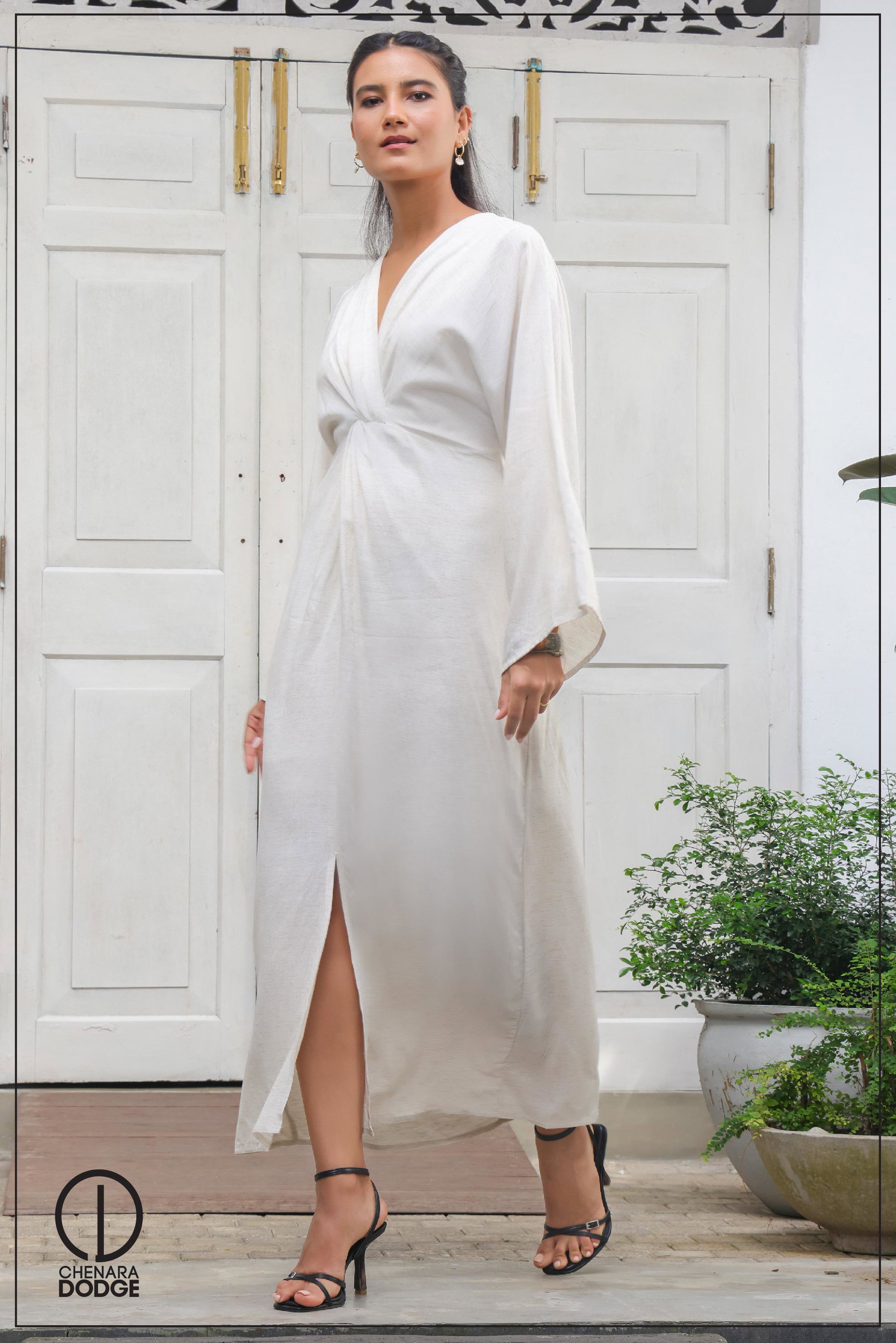 MELI FRONT TWISTED MAXI DRESS