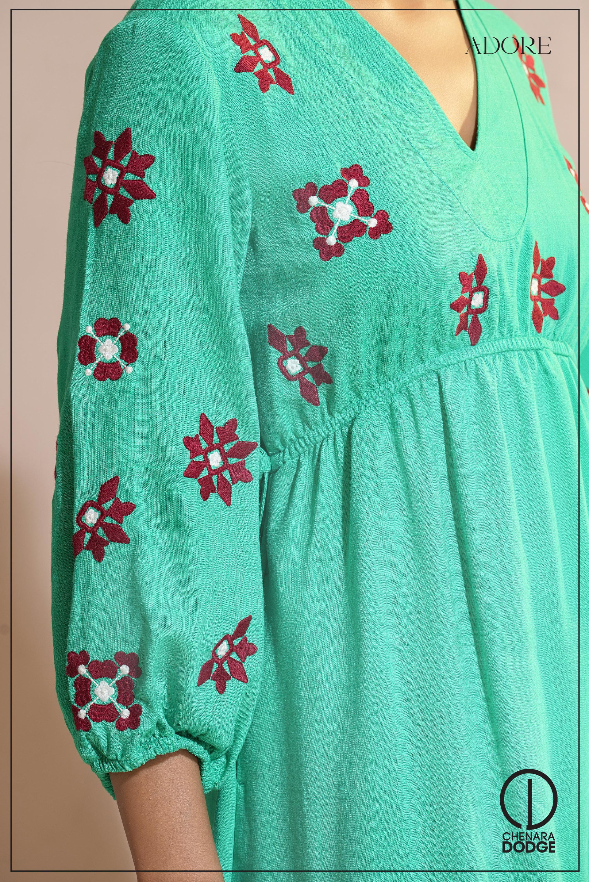 MULAN EMBROIDERED MIDI DRESS