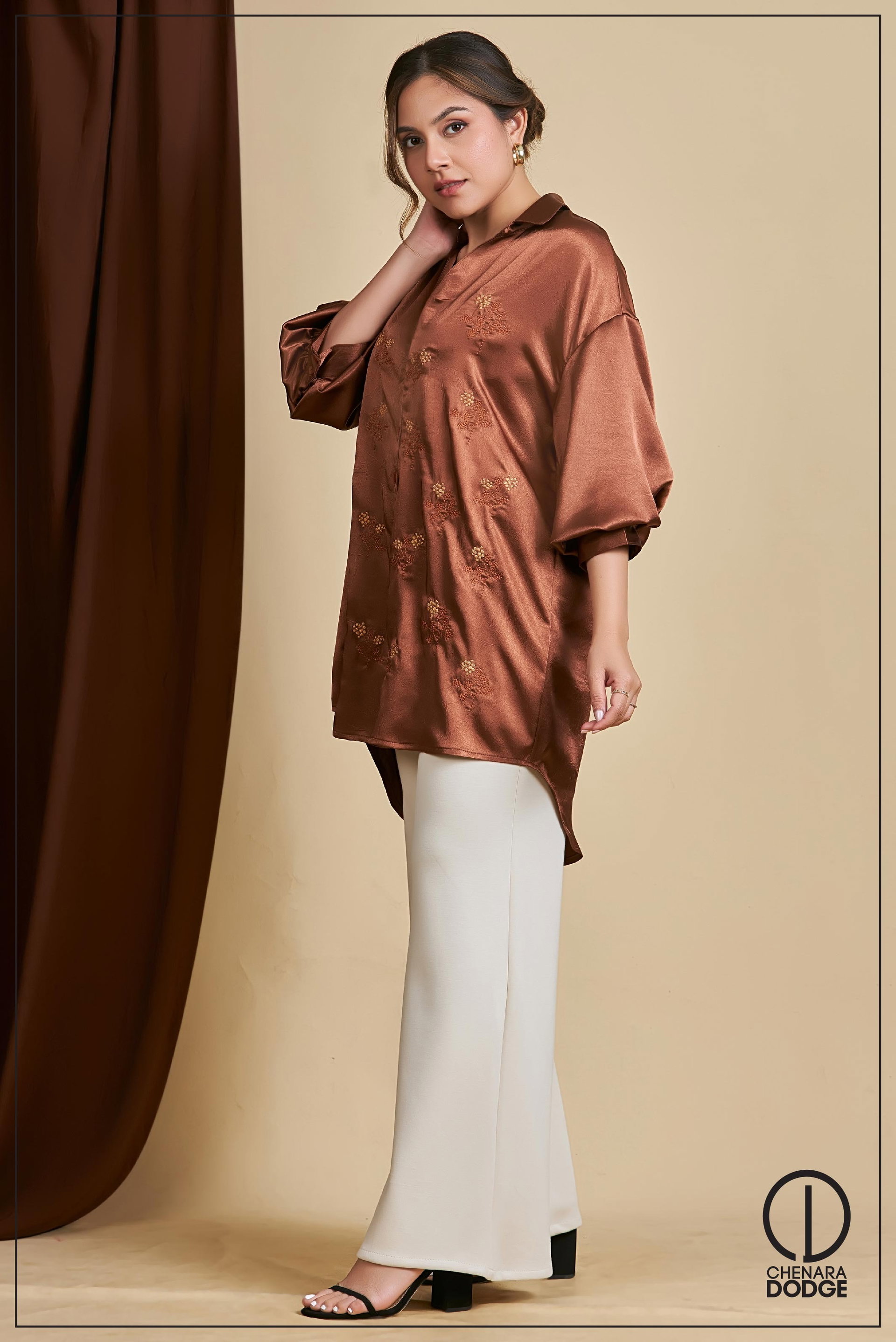 OLIVIA EMBROIDERED SHIRT