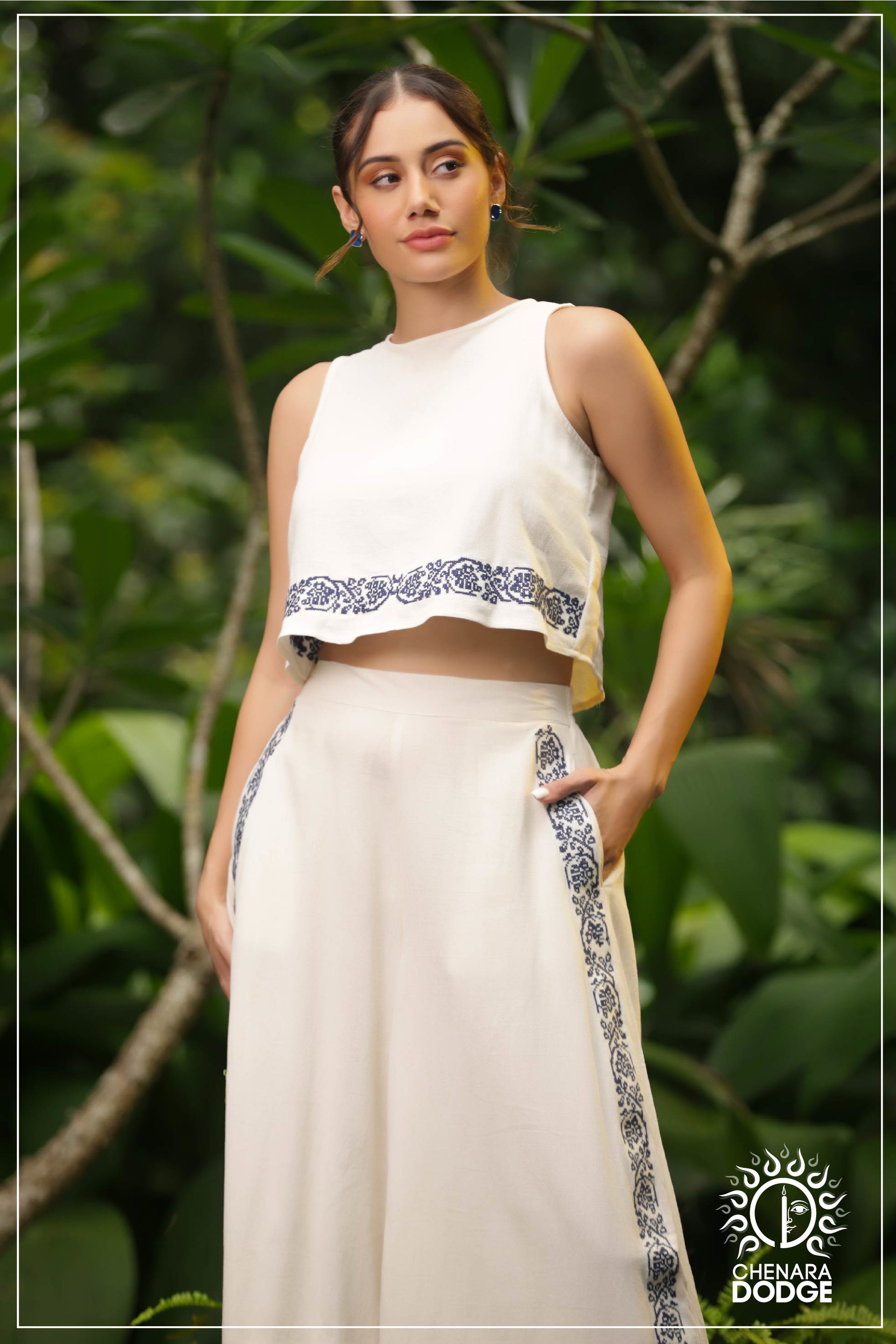 SARA EMBROIDERED TWO PIECE SET