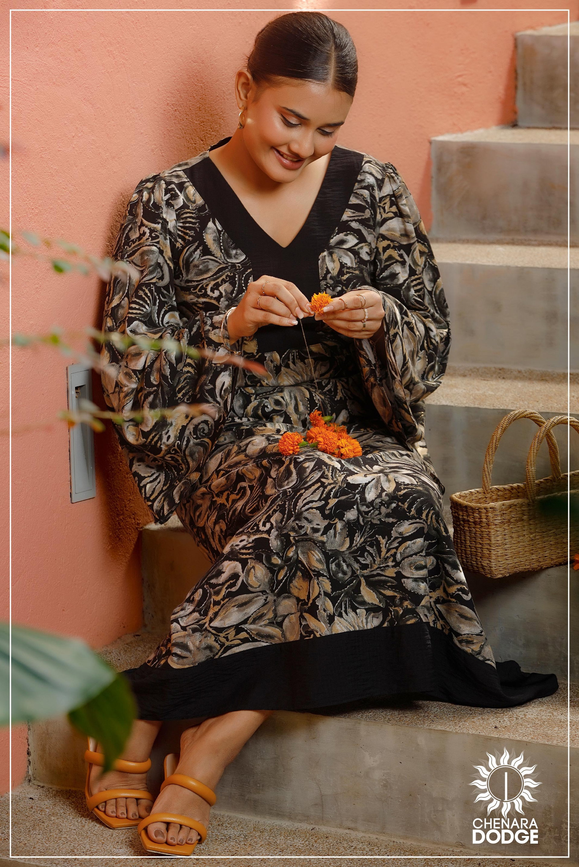TILLY V NECK MAXI DRESS