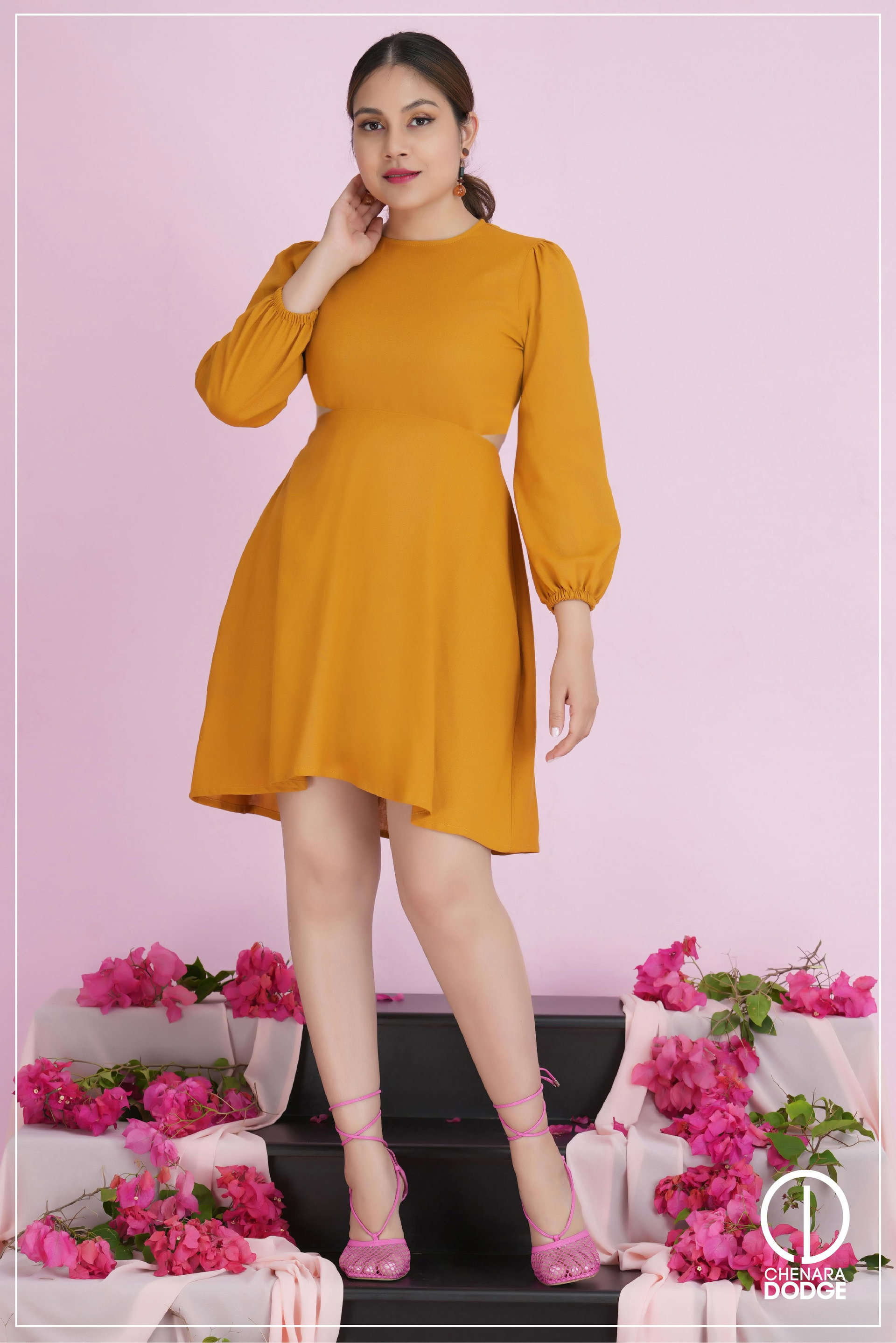 VANESSA BACK OPEN MINI DRESS-