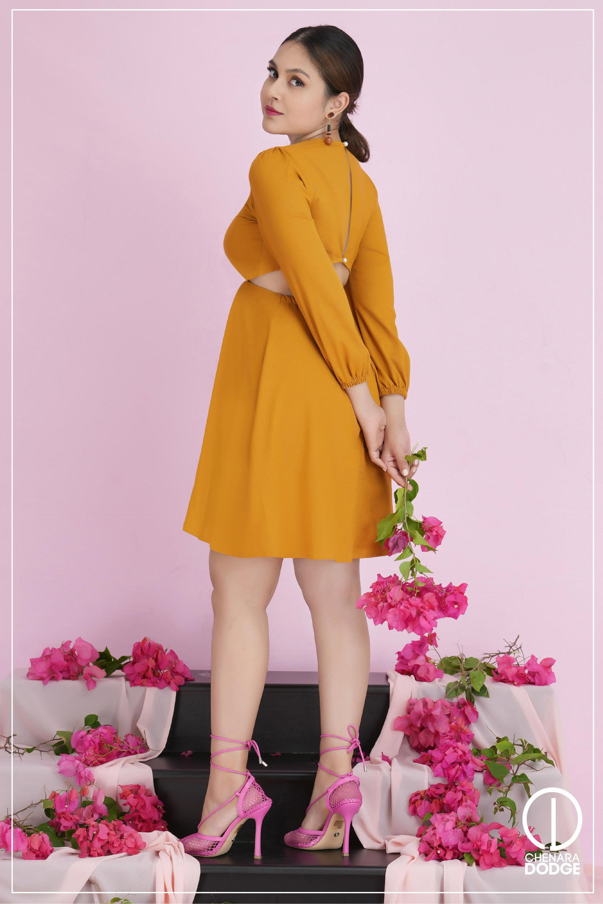 VANESSA BACK OPEN MINI DRESS-