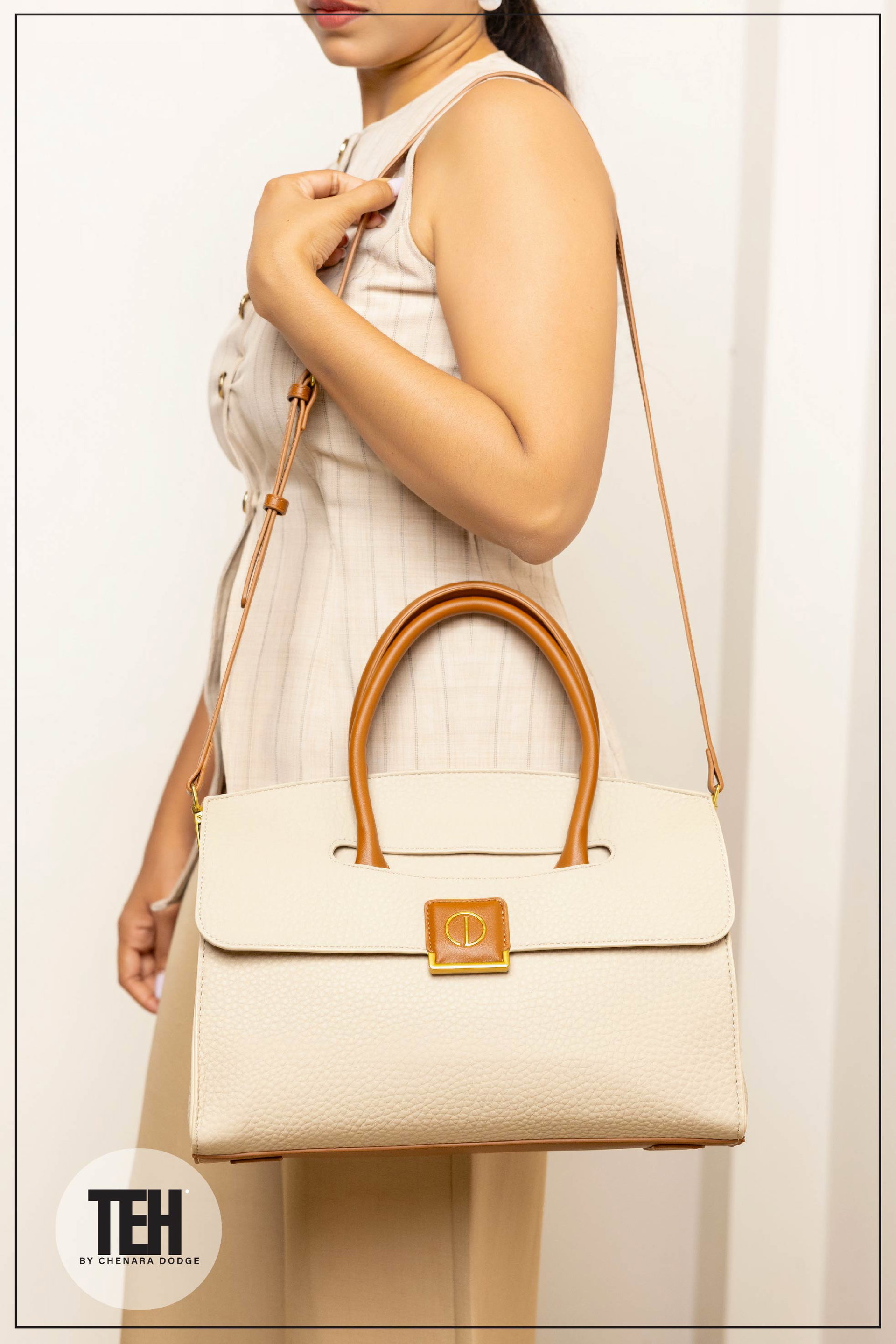 ZOE CONTRAST HANDBAG