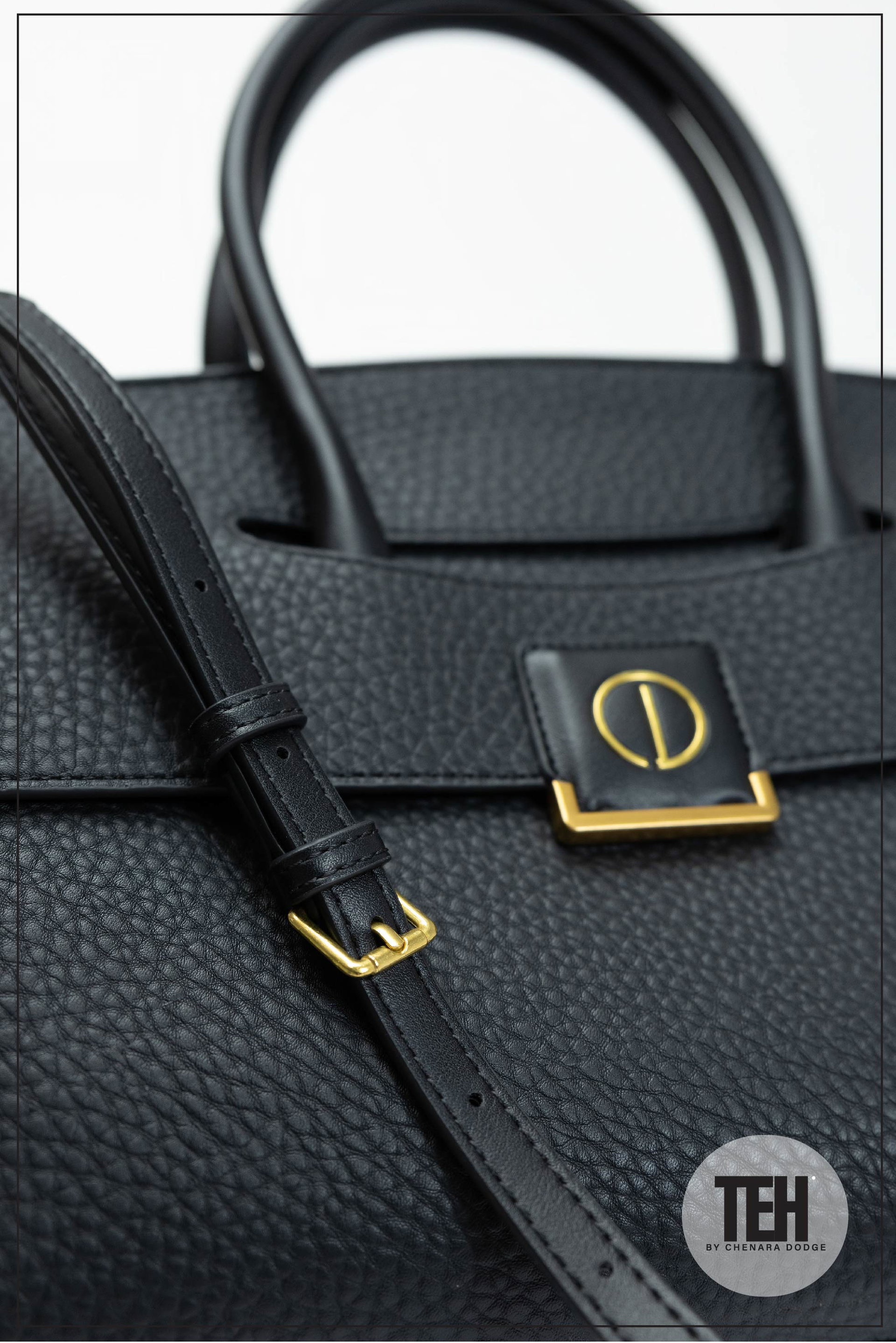 ZOE CLASSIC HANDBAG