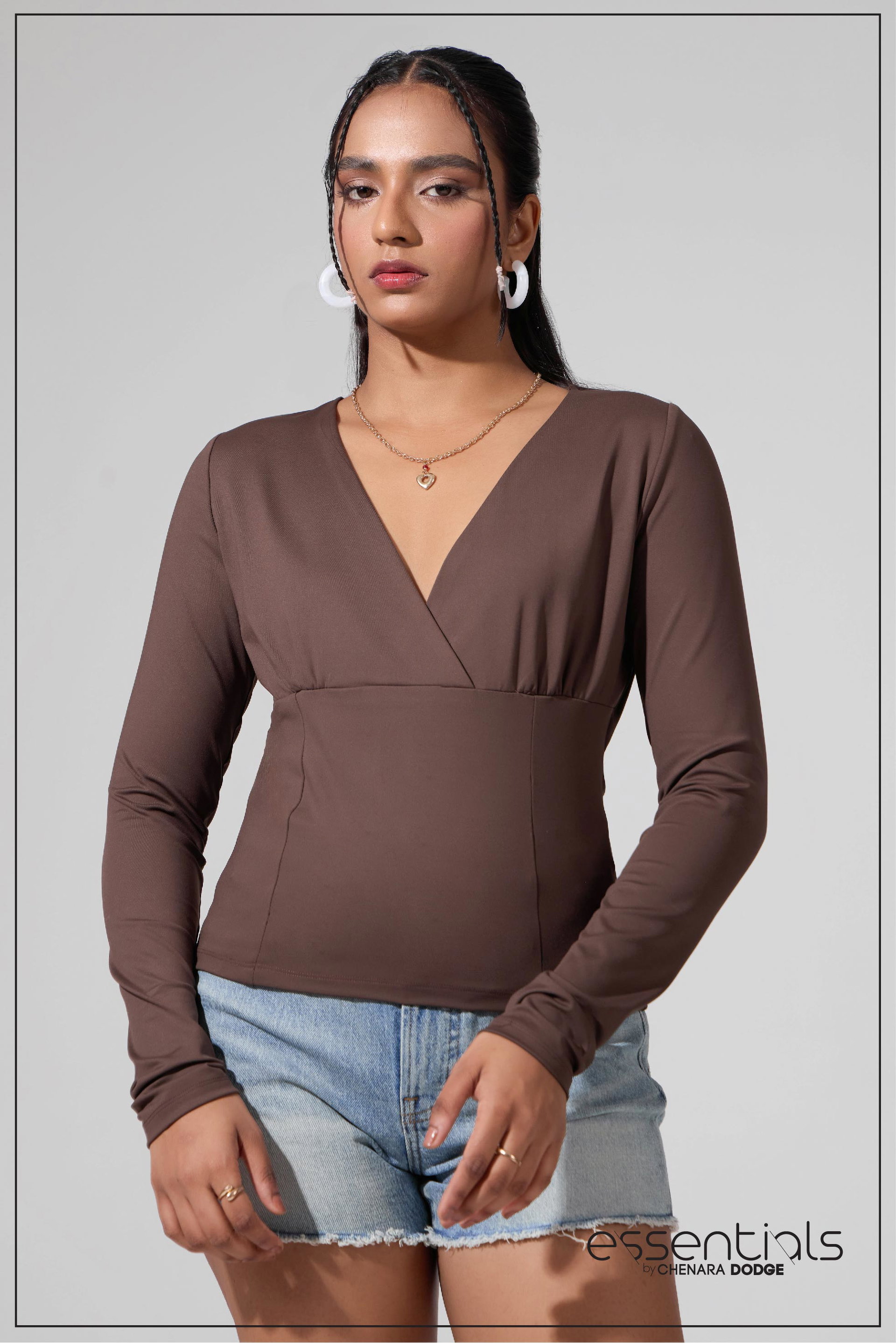 ALEXA V-NECK LONG SLEEVE TOP