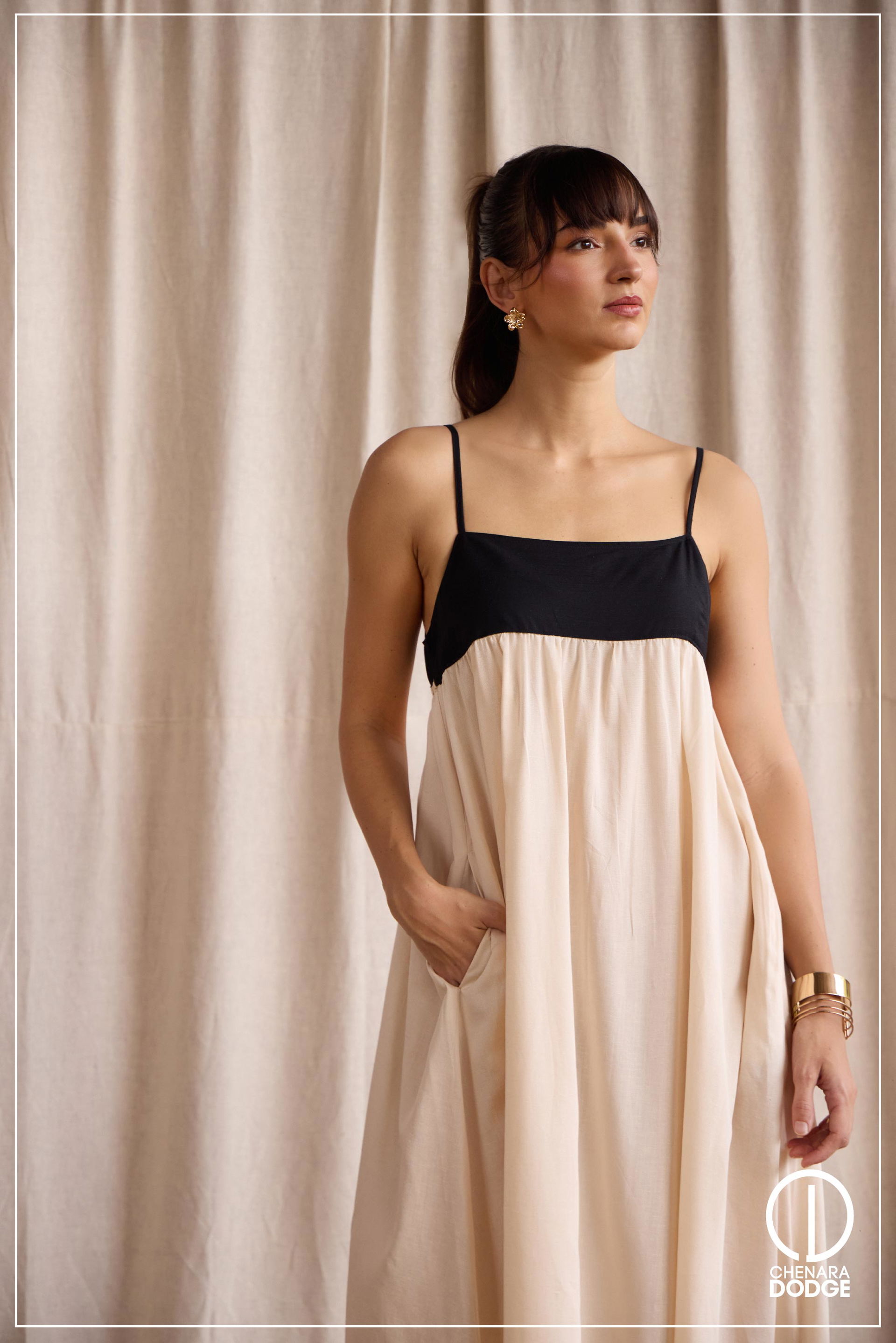 ANISHKA SLEEVELESS MAXI DRESS 