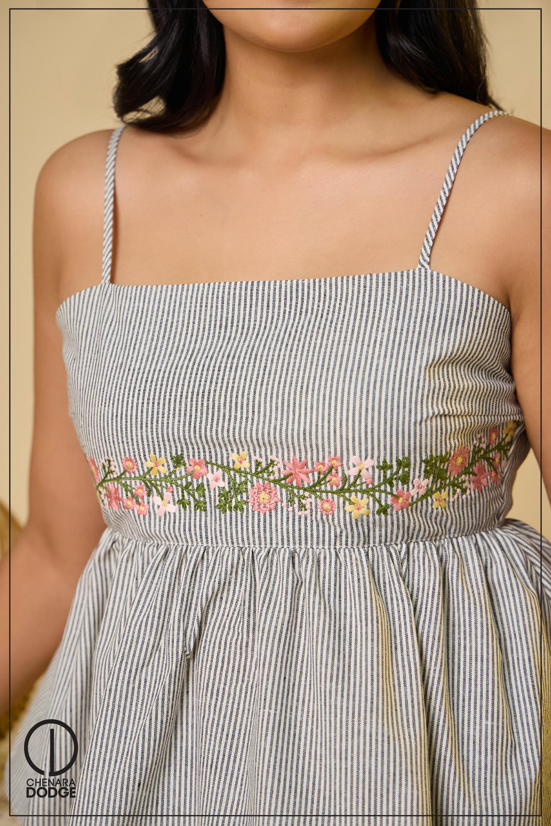 ANNA PEPLUM  EMB TOP