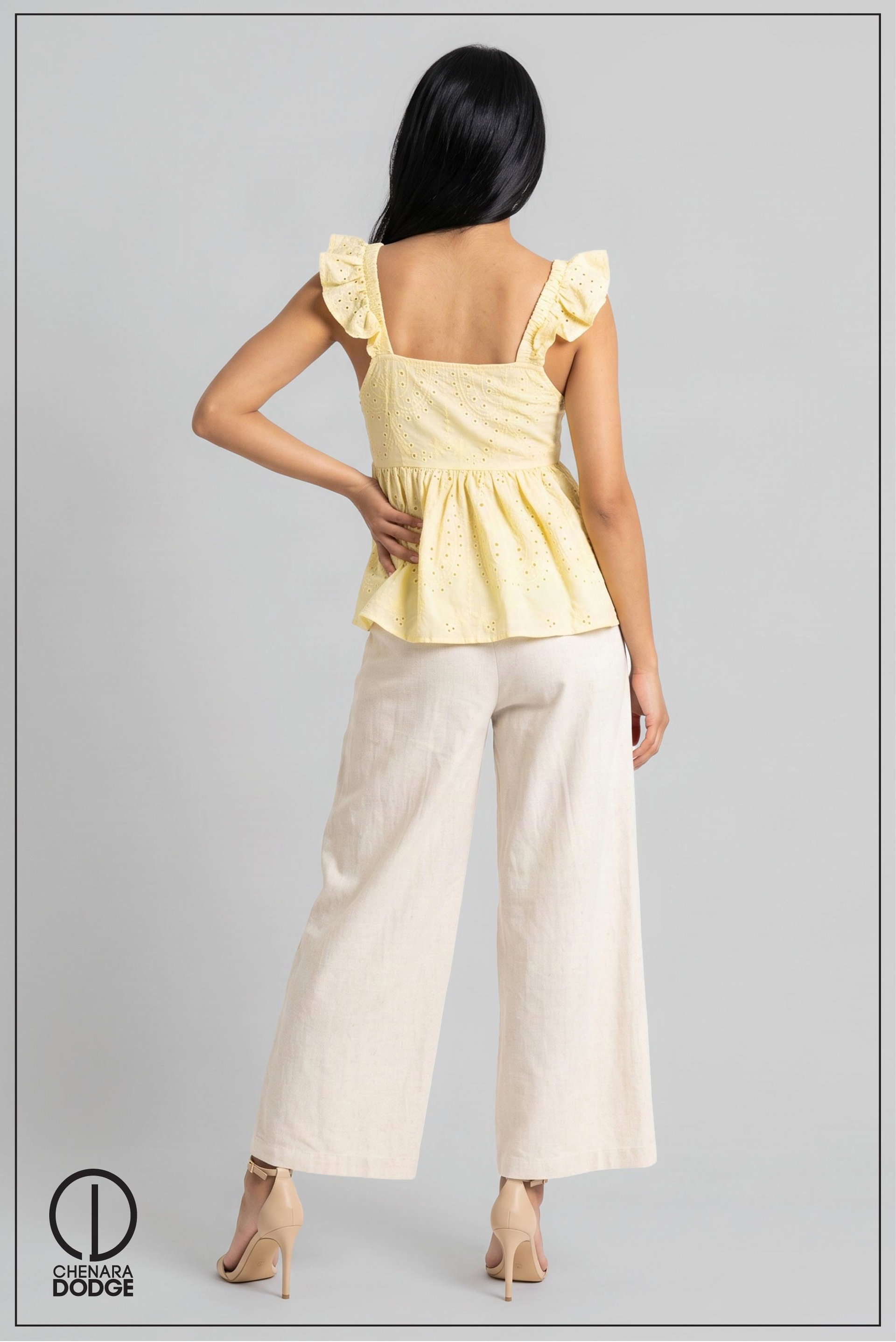 BECCA CASUAL SWEETHEART NECK TOP