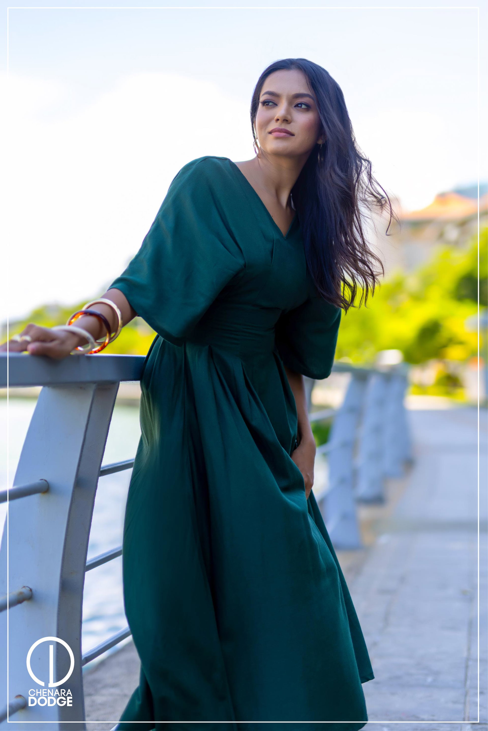 BIANCA V NECK PLEATED MIDI DRESS