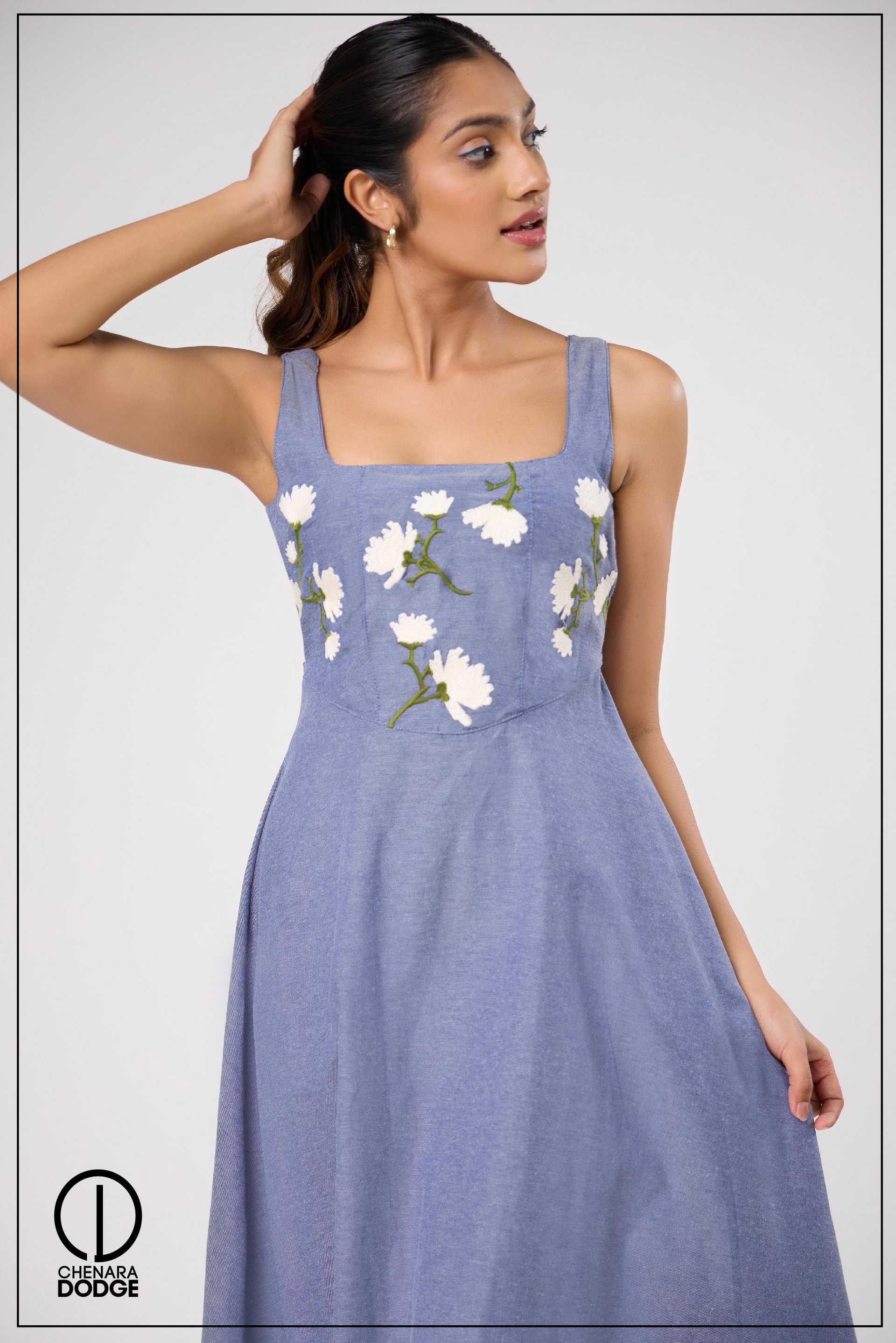 CAPRI SQUARE NECK EMB MIDI DRESS 