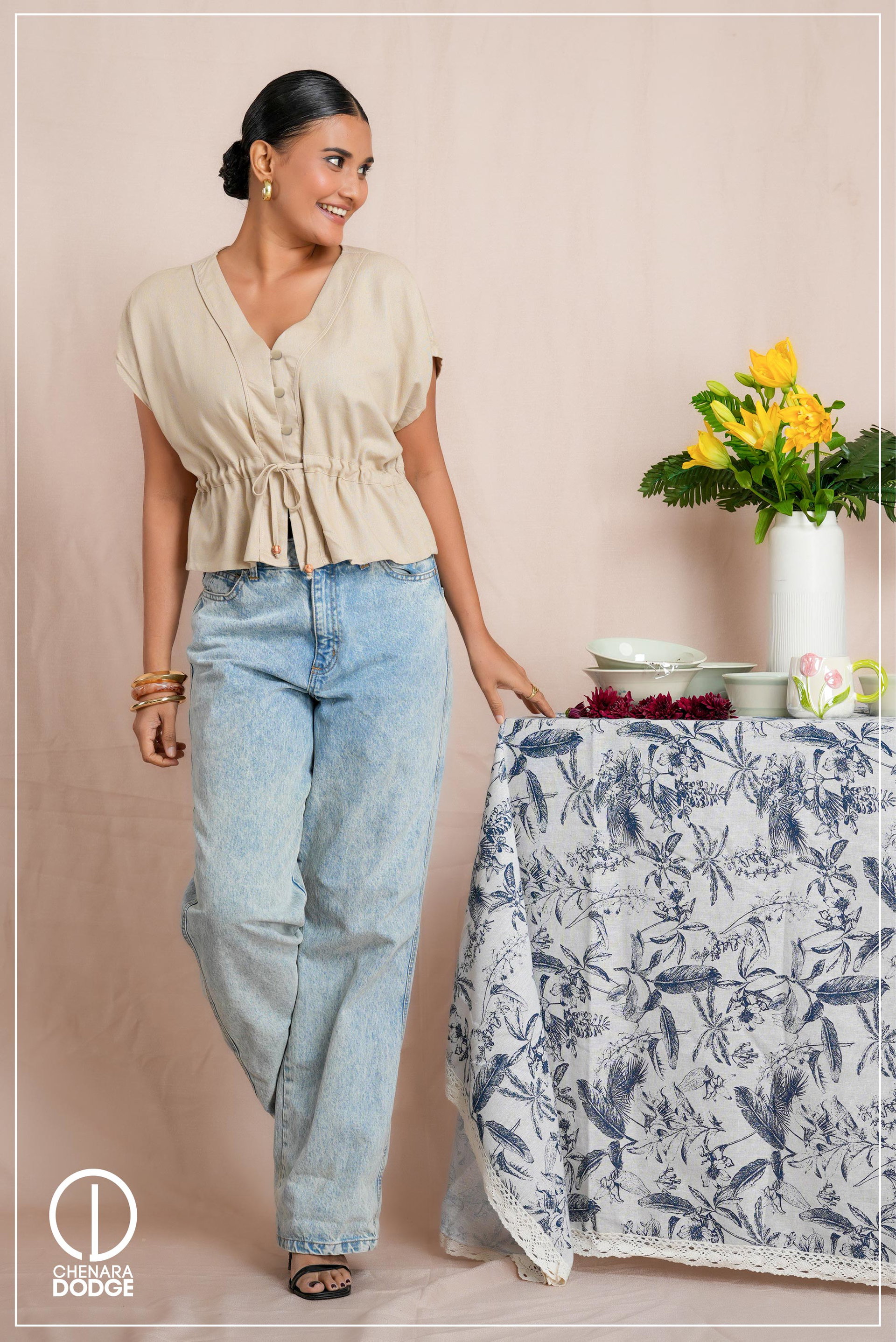 CLAUDIA TIE UP CASUAL TOP