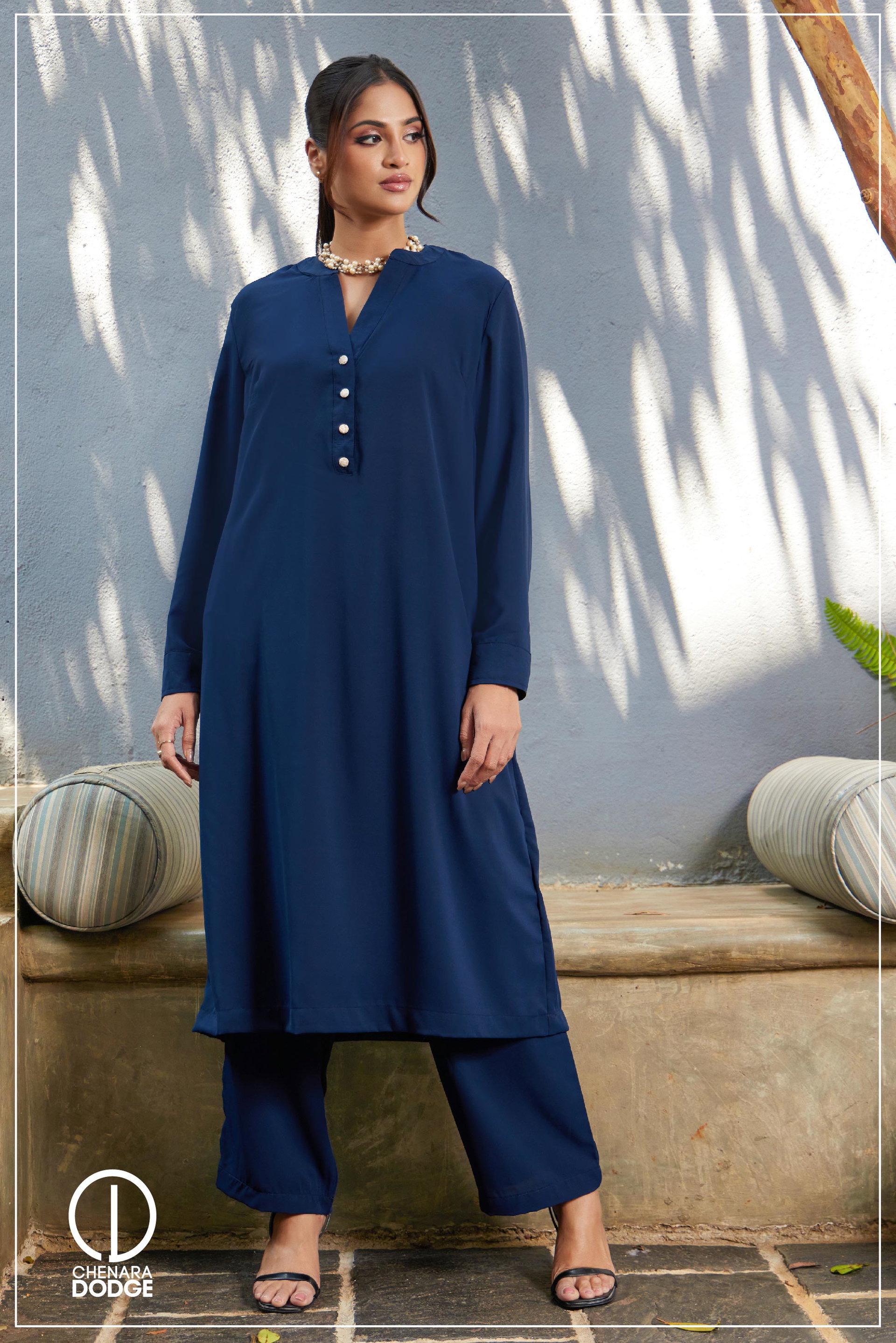 YARA V-NECK KURTA TOP