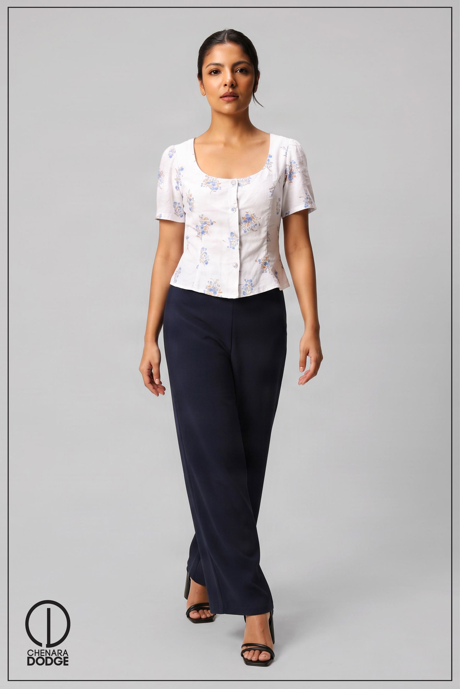 DAPHNE DEEP ROUND NECK TOP