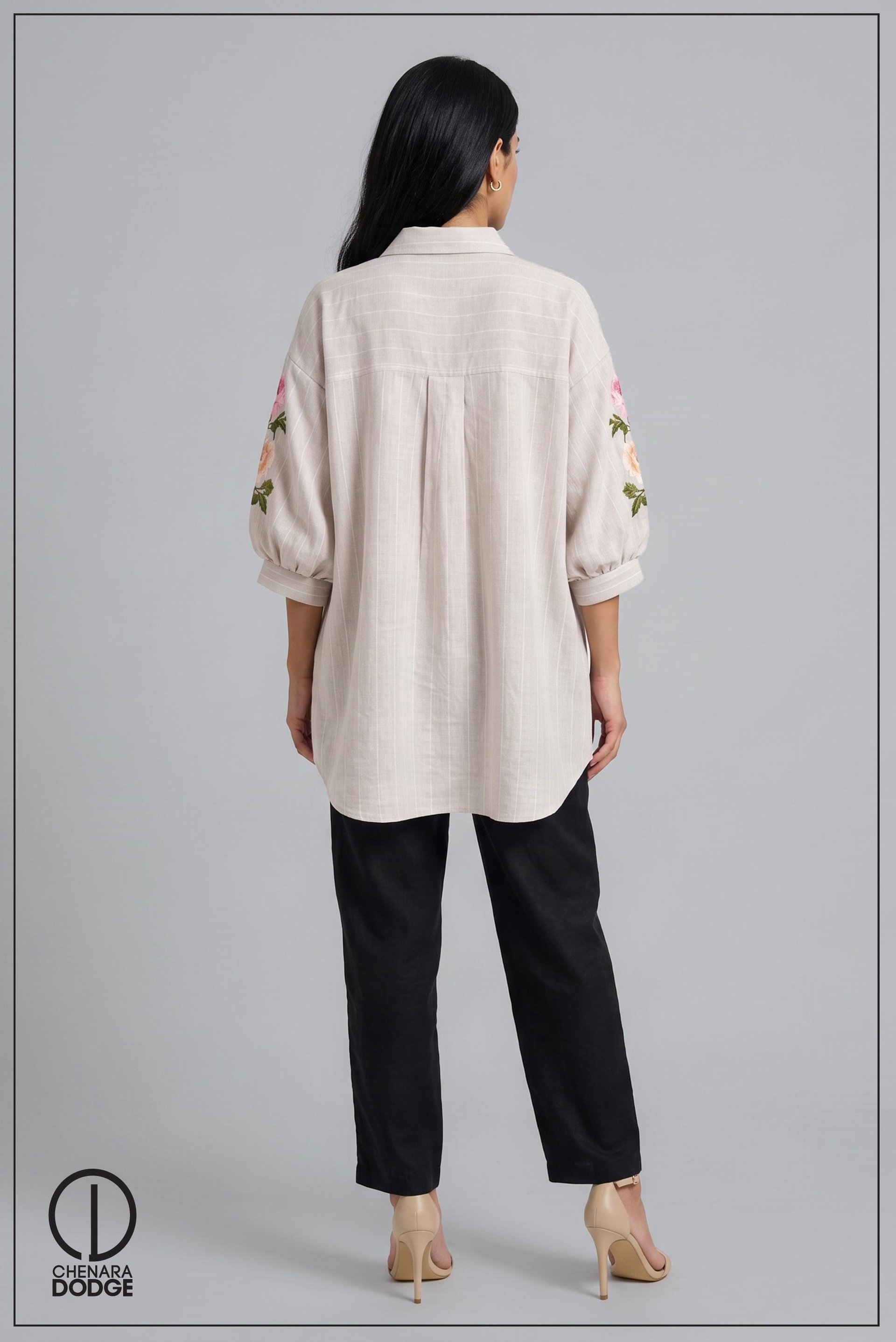 ELIZA OVERSIZED EMB TOP