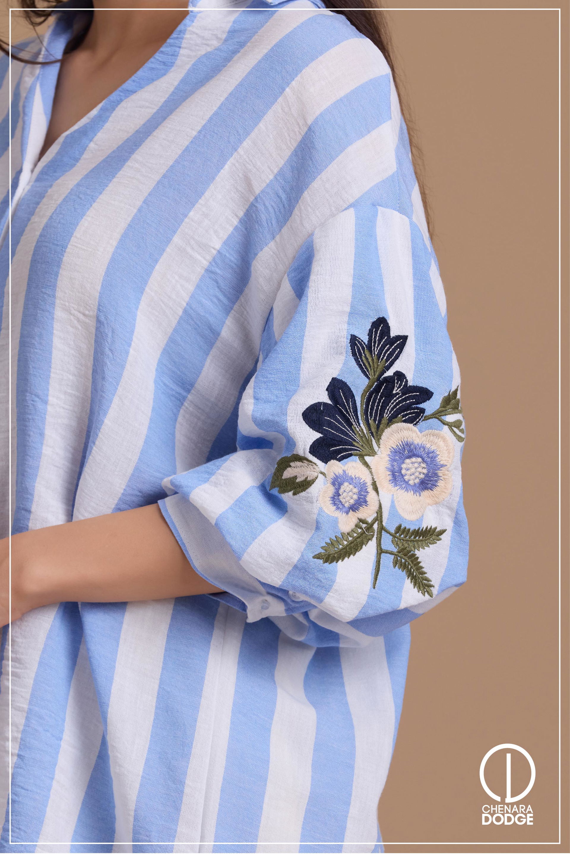 ELIZA OVERSIZED EMB TOP