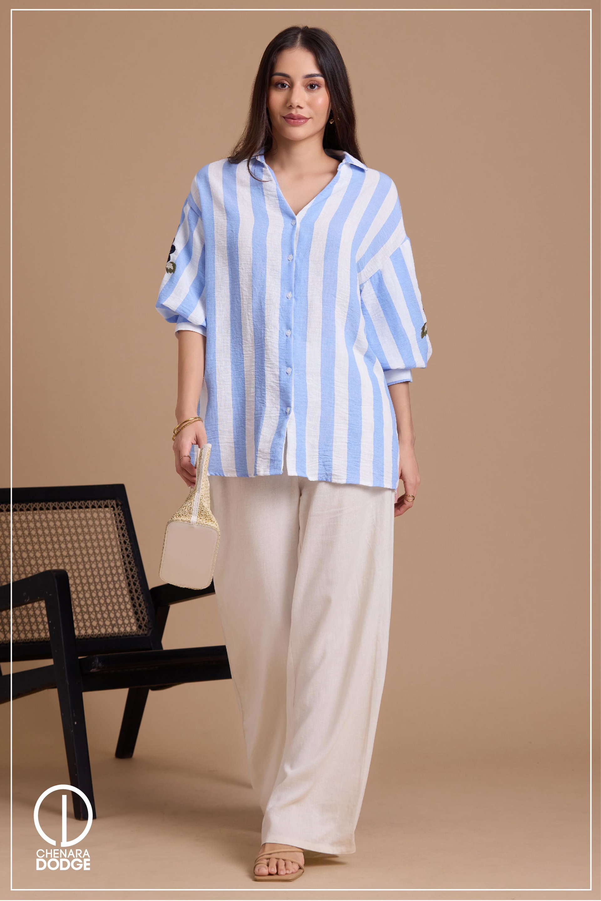 ELIZA OVERSIZED EMB TOP