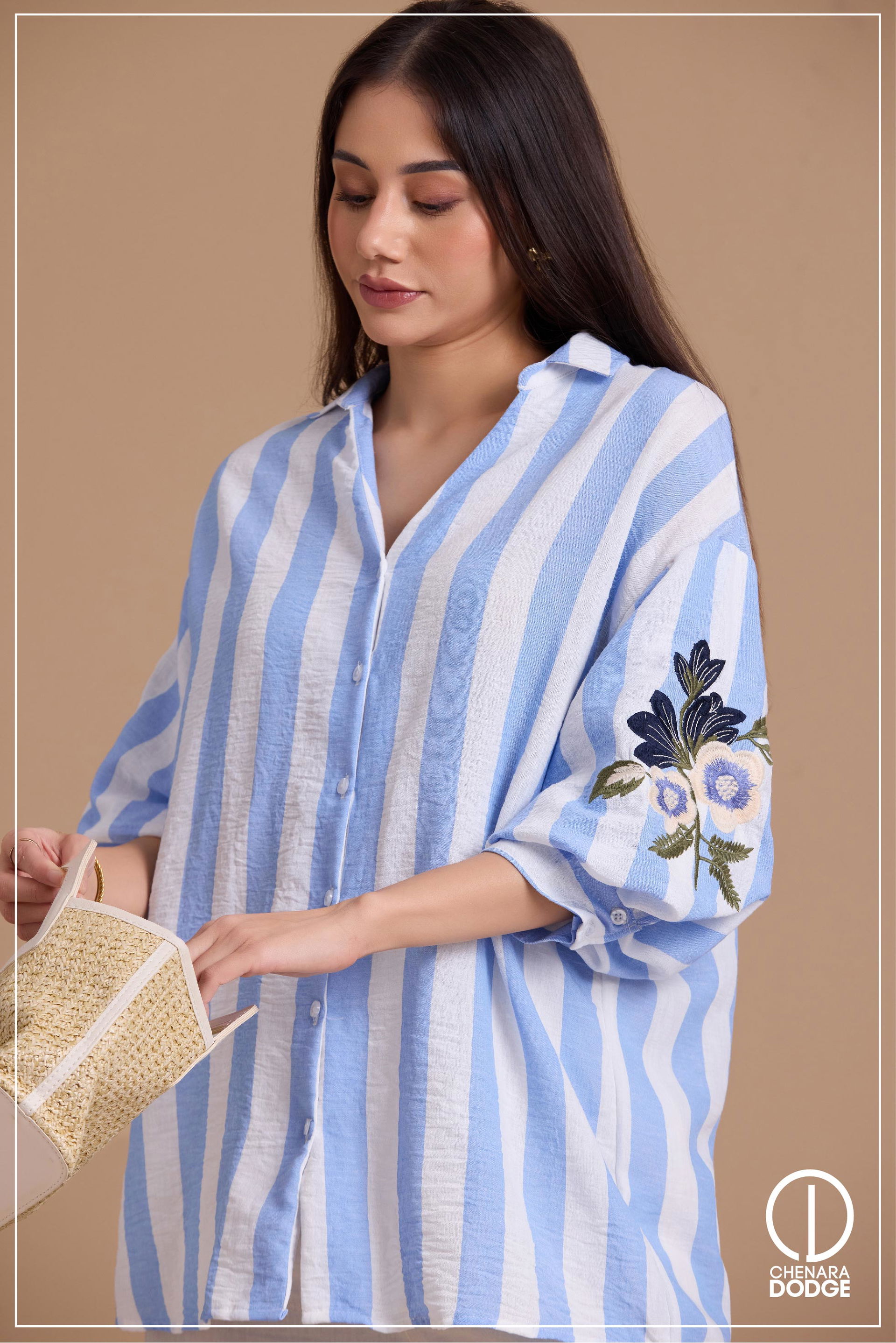 ELIZA OVERSIZED EMB TOP