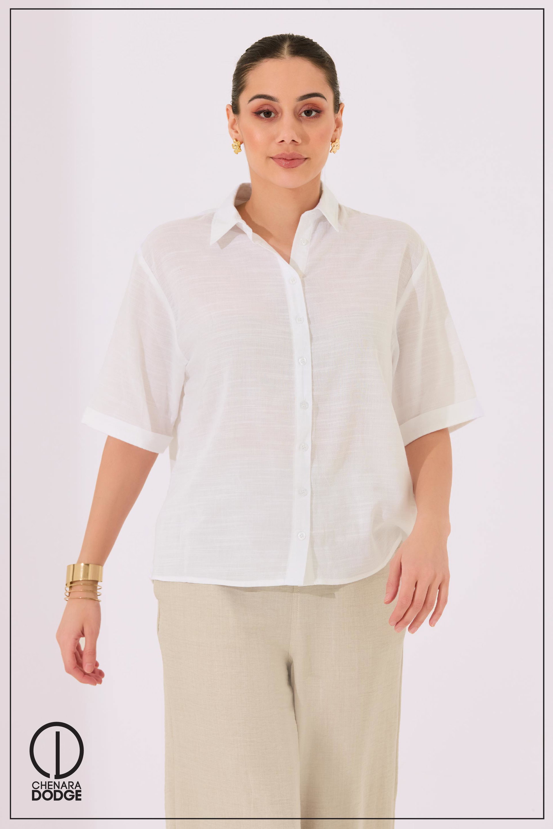 ELIZABETH DARE BUTTON DOWN EMB SHIRT