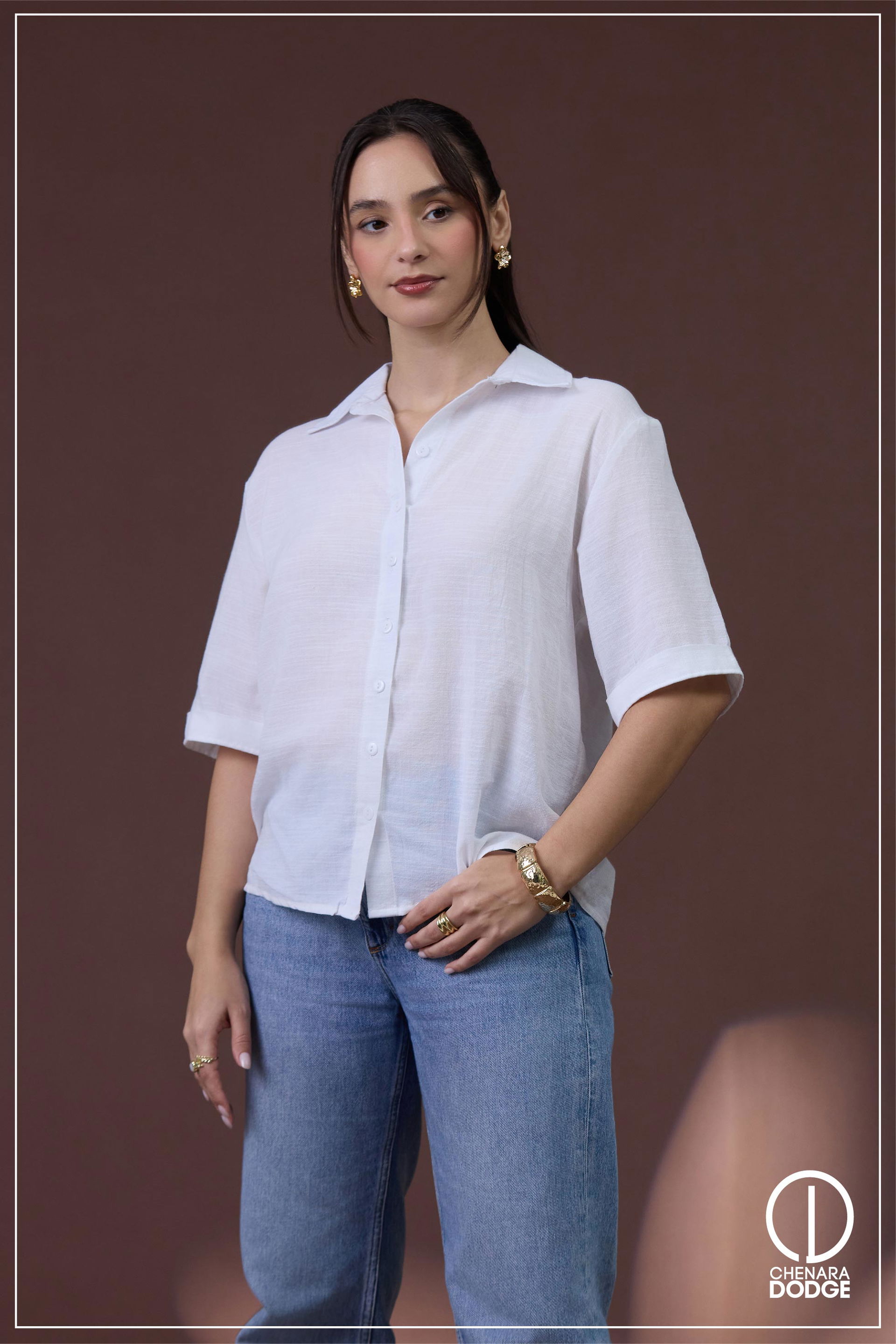 ELIZABETH DARE BUTTON DOWN EMB SHIRT